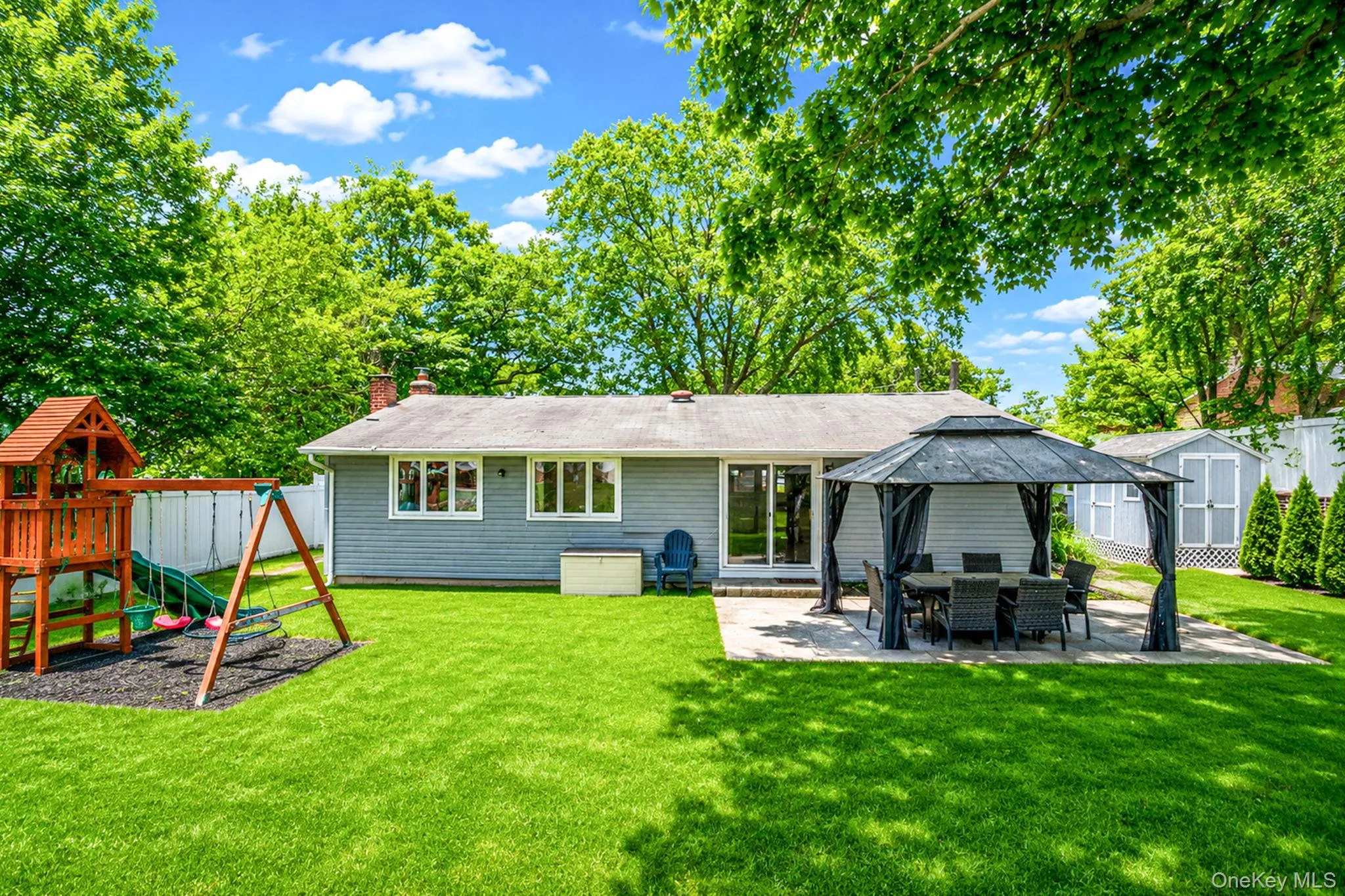 16 Valley Street, Brookhaven, NY, 3 Bedrooms Bedrooms, 6 Rooms Rooms,1 BathroomBathrooms,Residential,For Rent,Valley,0,1005284 16 Valley Street, Brookhaven, NY, 3 Bedrooms Bedrooms, 6 Rooms Rooms,1 BathroomBathrooms,Residential,For Rent,Valley,0,1005284