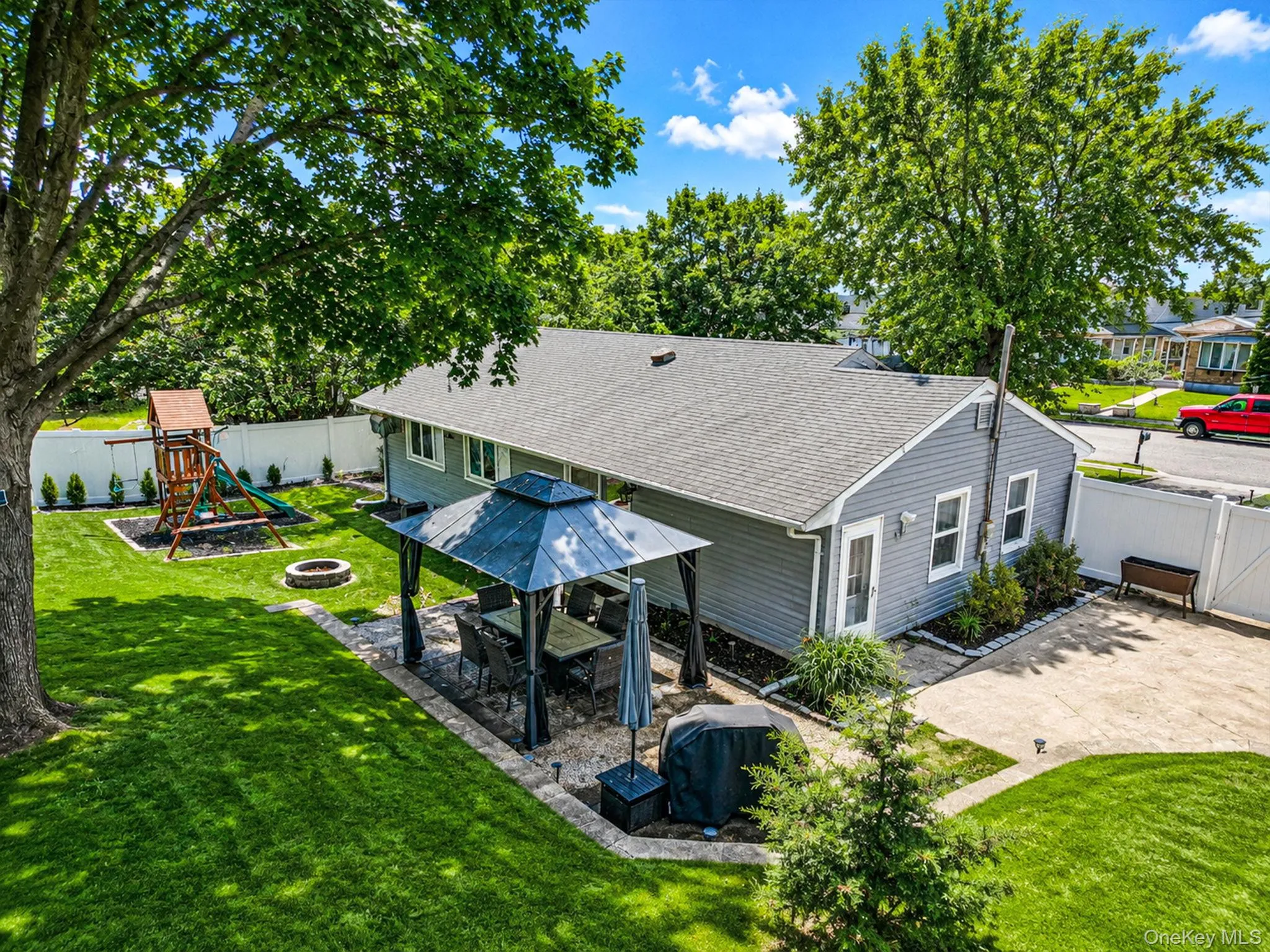 16 Valley Street, Brookhaven, NY, 3 Bedrooms Bedrooms, 6 Rooms Rooms,1 BathroomBathrooms,Residential,For Rent,Valley,0,1005284 16 Valley Street, Brookhaven, NY, 3 Bedrooms Bedrooms, 6 Rooms Rooms,1 BathroomBathrooms,Residential,For Rent,Valley,0,1005284