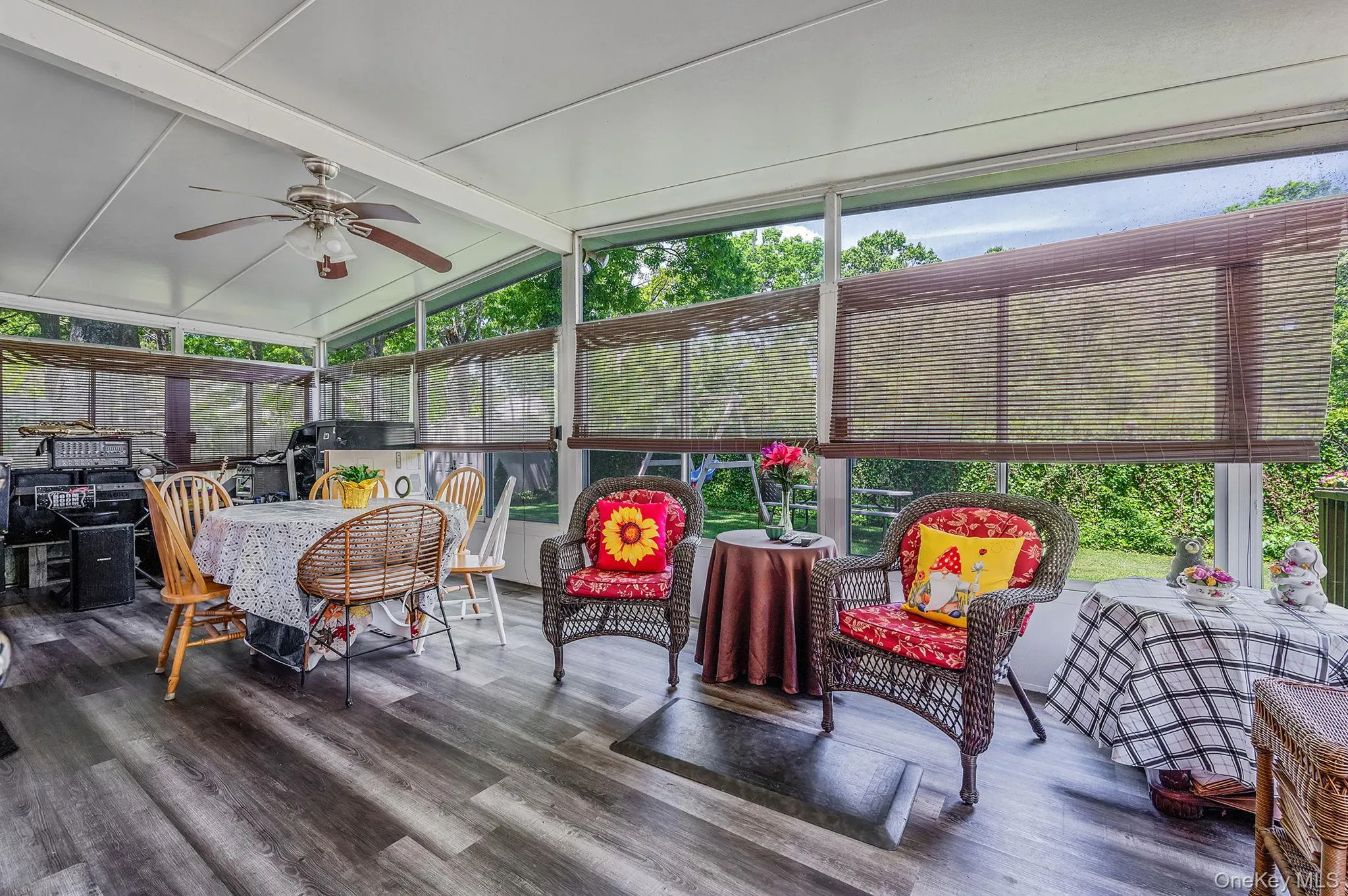 49 Washington Avenue, Brookhaven, NY, 3 Bedrooms Bedrooms, 6 Rooms Rooms,2 BathroomsBathrooms,Residential,For Rent,Washington,0,1005285 49 Washington Avenue, Brookhaven, NY, 3 Bedrooms Bedrooms, 6 Rooms Rooms,2 BathroomsBathrooms,Residential,For Rent,Washington,0,1005285