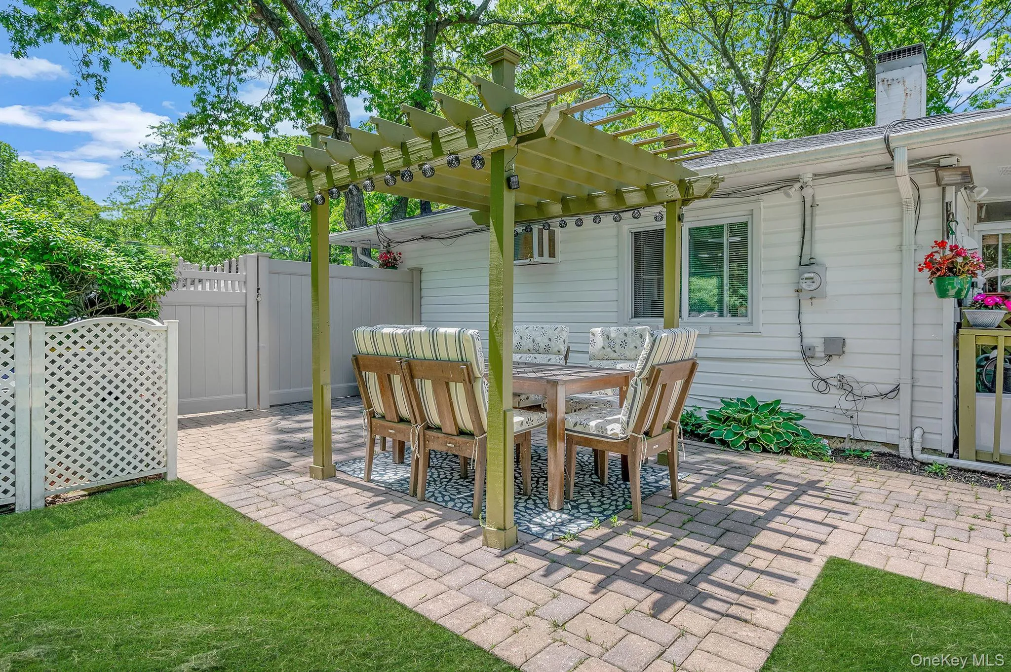 49 Washington Avenue, Brookhaven, NY, 3 Bedrooms Bedrooms, 6 Rooms Rooms,2 BathroomsBathrooms,Residential,For Rent,Washington,0,1005285 49 Washington Avenue, Brookhaven, NY, 3 Bedrooms Bedrooms, 6 Rooms Rooms,2 BathroomsBathrooms,Residential,For Rent,Washington,0,1005285