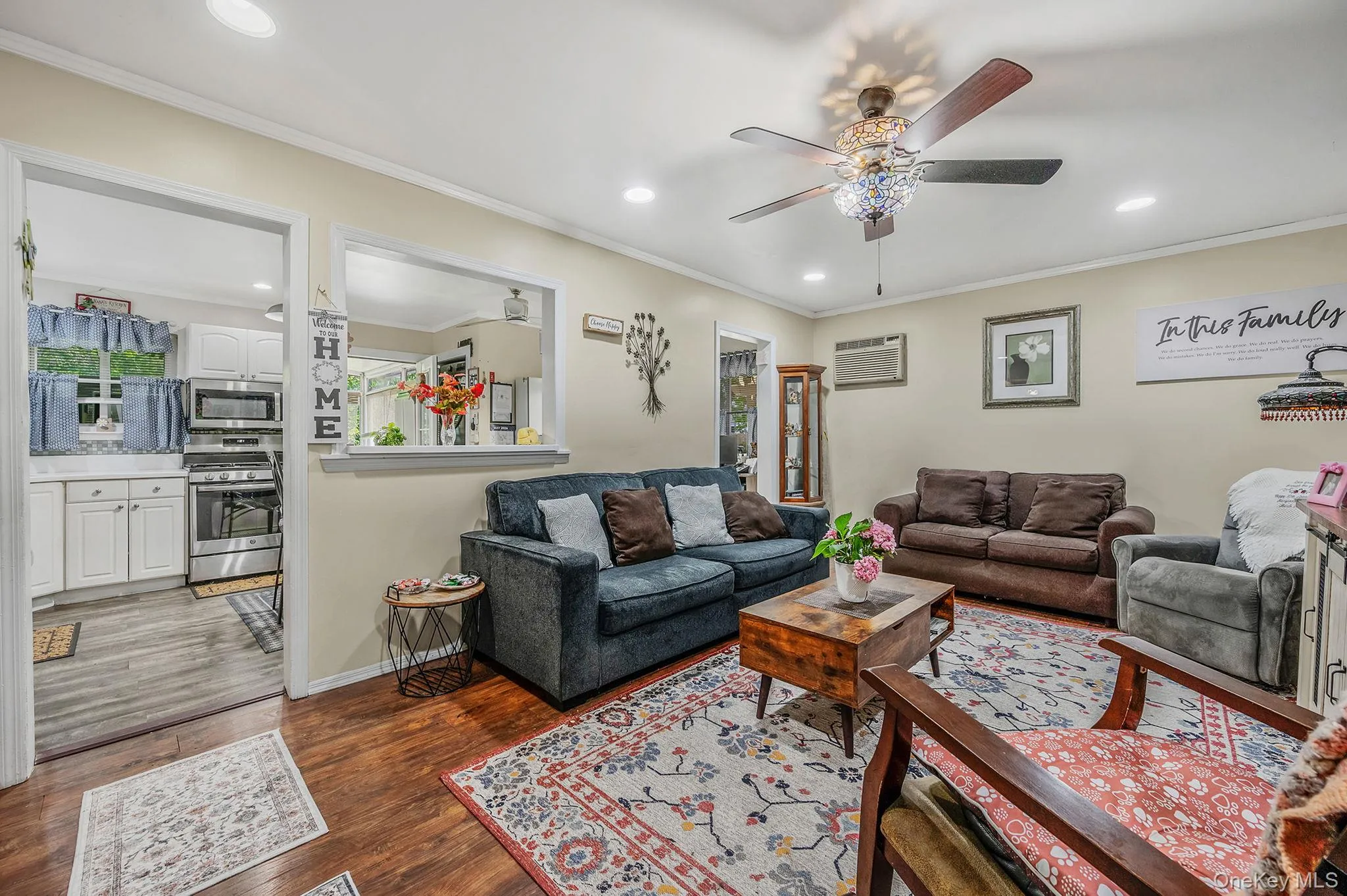 49 Washington Avenue, Brookhaven, NY, 3 Bedrooms Bedrooms, 6 Rooms Rooms,2 BathroomsBathrooms,Residential,For Rent,Washington,0,1005285 49 Washington Avenue, Brookhaven, NY, 3 Bedrooms Bedrooms, 6 Rooms Rooms,2 BathroomsBathrooms,Residential,For Rent,Washington,0,1005285