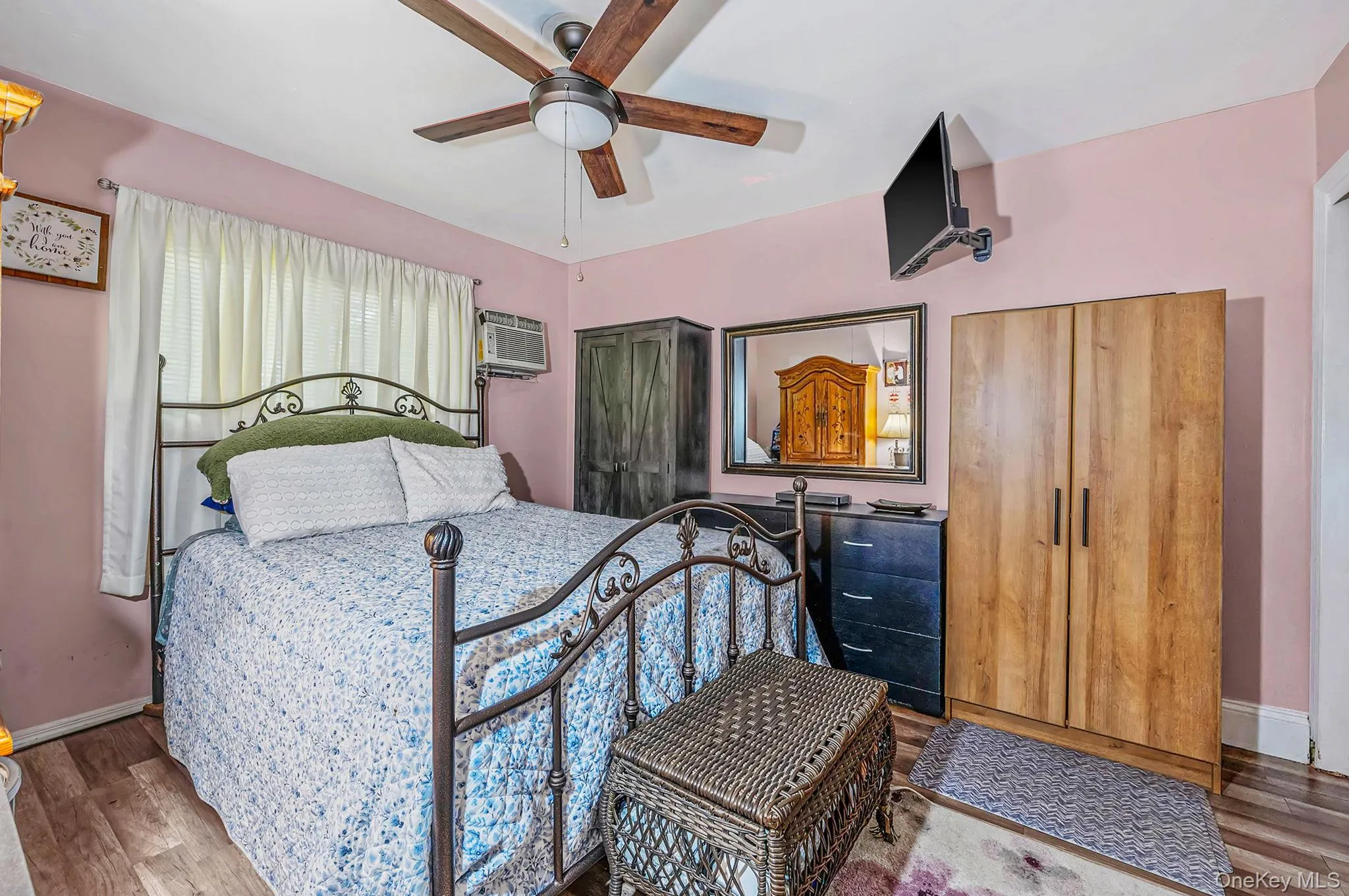 49 Washington Avenue, Brookhaven, NY, 3 Bedrooms Bedrooms, 6 Rooms Rooms,2 BathroomsBathrooms,Residential,For Rent,Washington,0,1005285 49 Washington Avenue, Brookhaven, NY, 3 Bedrooms Bedrooms, 6 Rooms Rooms,2 BathroomsBathrooms,Residential,For Rent,Washington,0,1005285