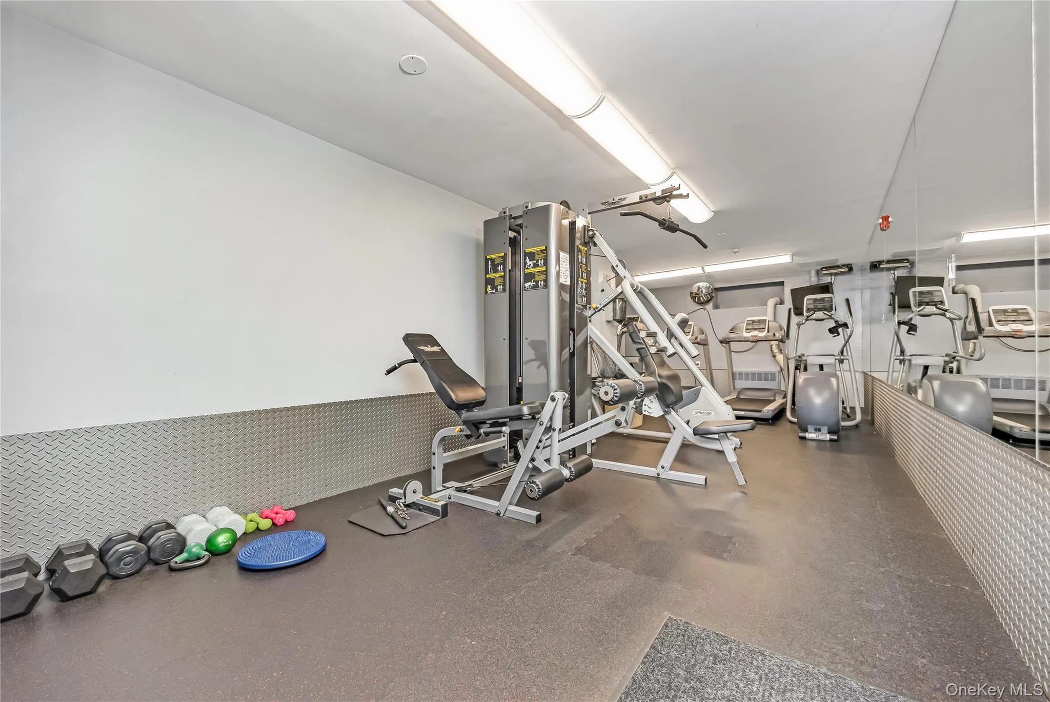 600 Shore Road, Long Beach, NY, 1 Bedroom Bedrooms, 4 Rooms Rooms,1 BathroomBathrooms,Residential,For Rent,Shore,0,1005294 600 Shore Road, Long Beach, NY, 1 Bedroom Bedrooms, 4 Rooms Rooms,1 BathroomBathrooms,Residential,For Rent,Shore,0,1005294