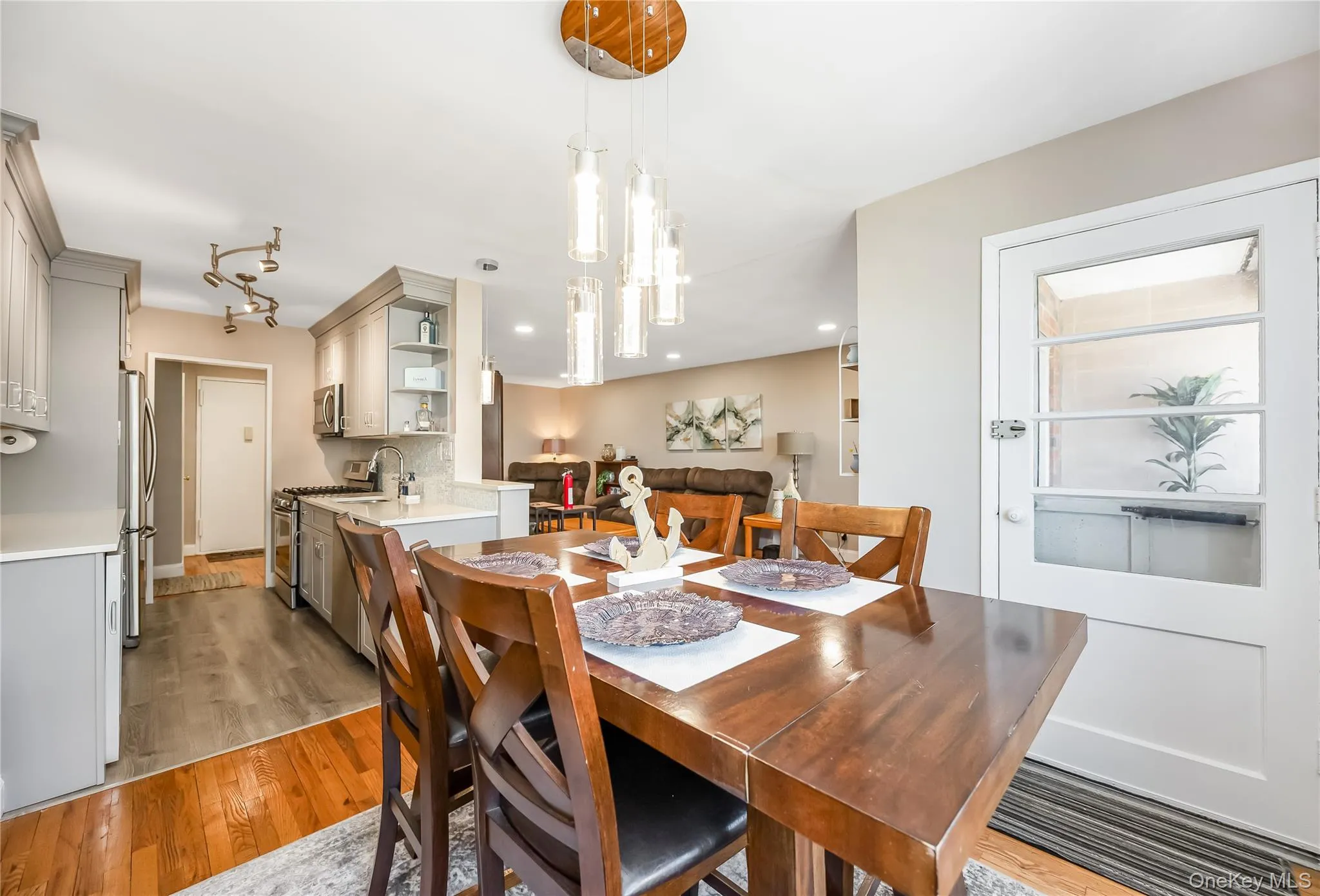 600 Shore Road, Long Beach, NY, 1 Bedroom Bedrooms, 4 Rooms Rooms,1 BathroomBathrooms,Residential,For Rent,Shore,0,1005294 600 Shore Road, Long Beach, NY, 1 Bedroom Bedrooms, 4 Rooms Rooms,1 BathroomBathrooms,Residential,For Rent,Shore,0,1005294