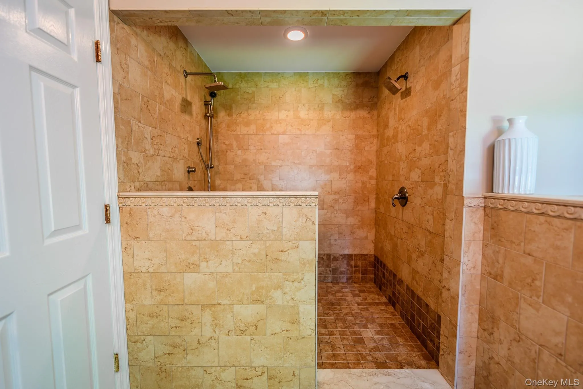 1 Matt Street, Brookhaven, NY, 5 Bedrooms Bedrooms, 5 Rooms Rooms,3 BathroomsBathrooms,Residential,For Rent,Matt,0,1005296 1 Matt Street, Brookhaven, NY, 5 Bedrooms Bedrooms, 5 Rooms Rooms,3 BathroomsBathrooms,Residential,For Rent,Matt,0,1005296