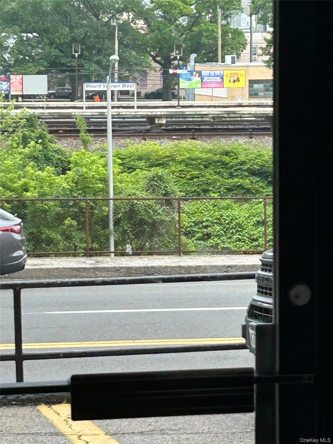 View from lobby shows Mt Vernon West train station (Just a 2 block walk) View from lobby shows Mt Vernon West train station (Just a 2 block walk)