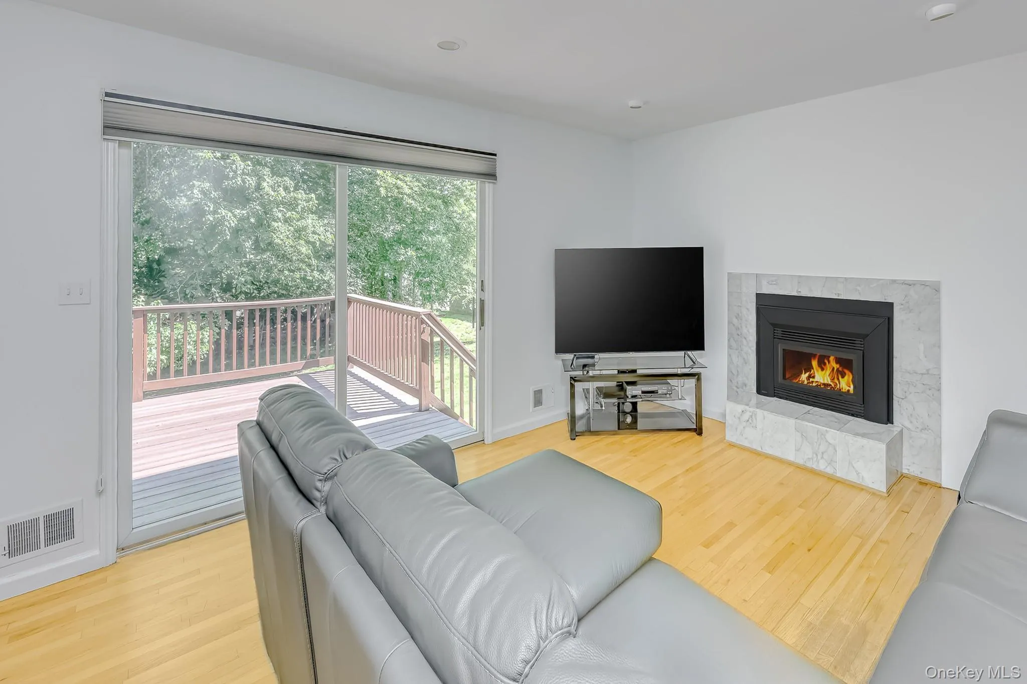 20 Dolphin Road, Clarkstown, NY, 5 Bedrooms Bedrooms, 13 Rooms Rooms,3 BathroomsBathrooms,Residential,For Rent,Dolphin,0,1005302 20 Dolphin Road, Clarkstown, NY, 5 Bedrooms Bedrooms, 13 Rooms Rooms,3 BathroomsBathrooms,Residential,For Rent,Dolphin,0,1005302