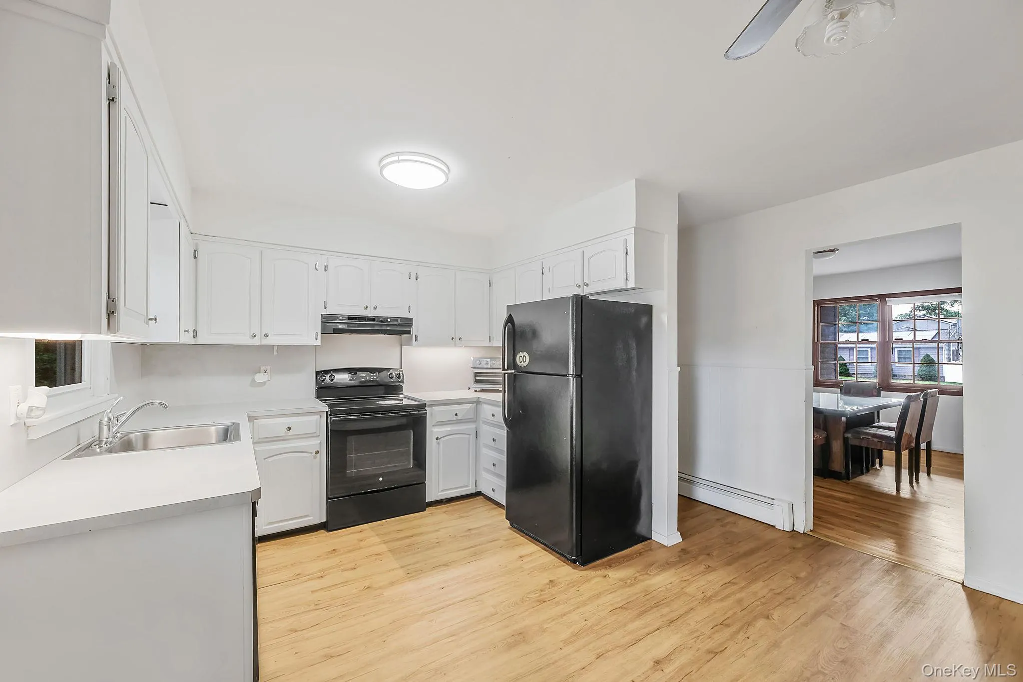 2 Linden Avenue, Brookhaven, NY, 3 Bedrooms Bedrooms, 6 Rooms Rooms,2 BathroomsBathrooms,Residential,For Rent,Linden,0,1005303 2 Linden Avenue, Brookhaven, NY, 3 Bedrooms Bedrooms, 6 Rooms Rooms,2 BathroomsBathrooms,Residential,For Rent,Linden,0,1005303