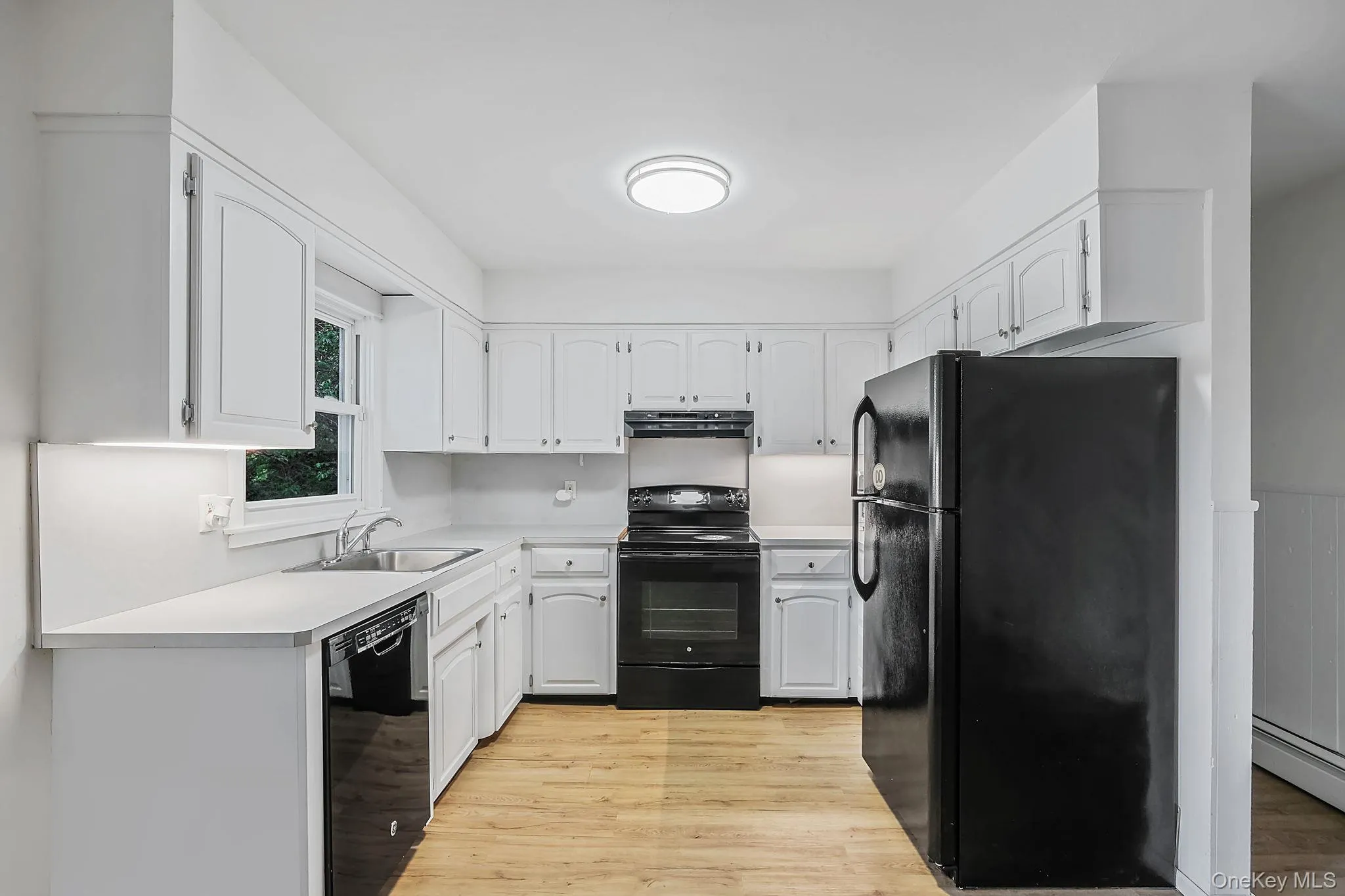 2 Linden Avenue, Brookhaven, NY, 3 Bedrooms Bedrooms, 6 Rooms Rooms,2 BathroomsBathrooms,Residential,For Rent,Linden,0,1005303 2 Linden Avenue, Brookhaven, NY, 3 Bedrooms Bedrooms, 6 Rooms Rooms,2 BathroomsBathrooms,Residential,For Rent,Linden,0,1005303