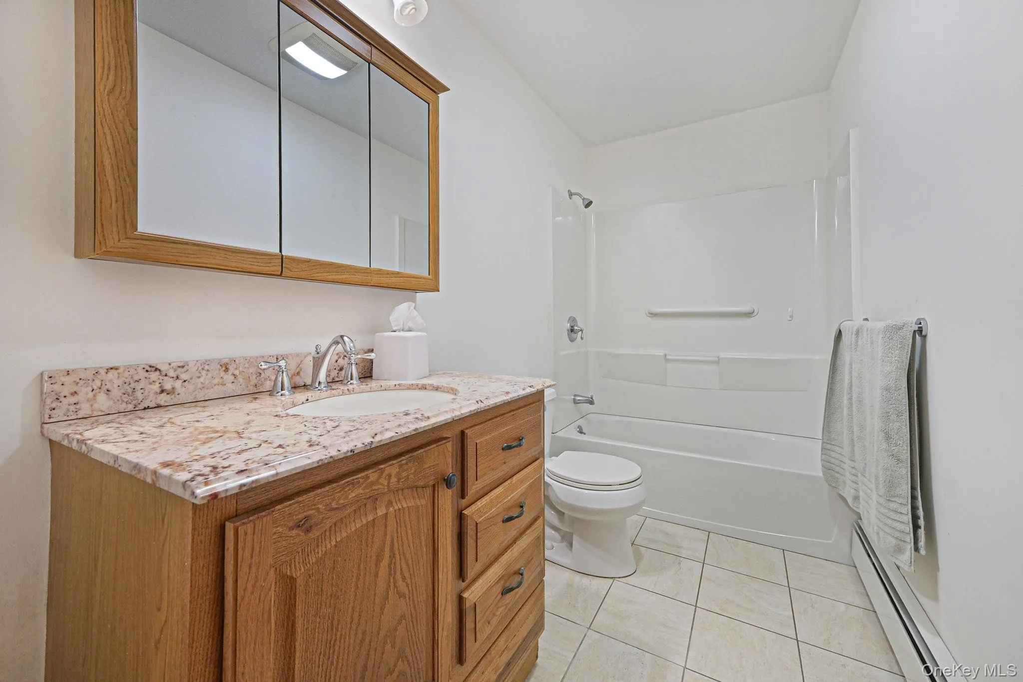 2 Linden Avenue, Brookhaven, NY, 3 Bedrooms Bedrooms, 6 Rooms Rooms,2 BathroomsBathrooms,Residential,For Rent,Linden,0,1005303 2 Linden Avenue, Brookhaven, NY, 3 Bedrooms Bedrooms, 6 Rooms Rooms,2 BathroomsBathrooms,Residential,For Rent,Linden,0,1005303