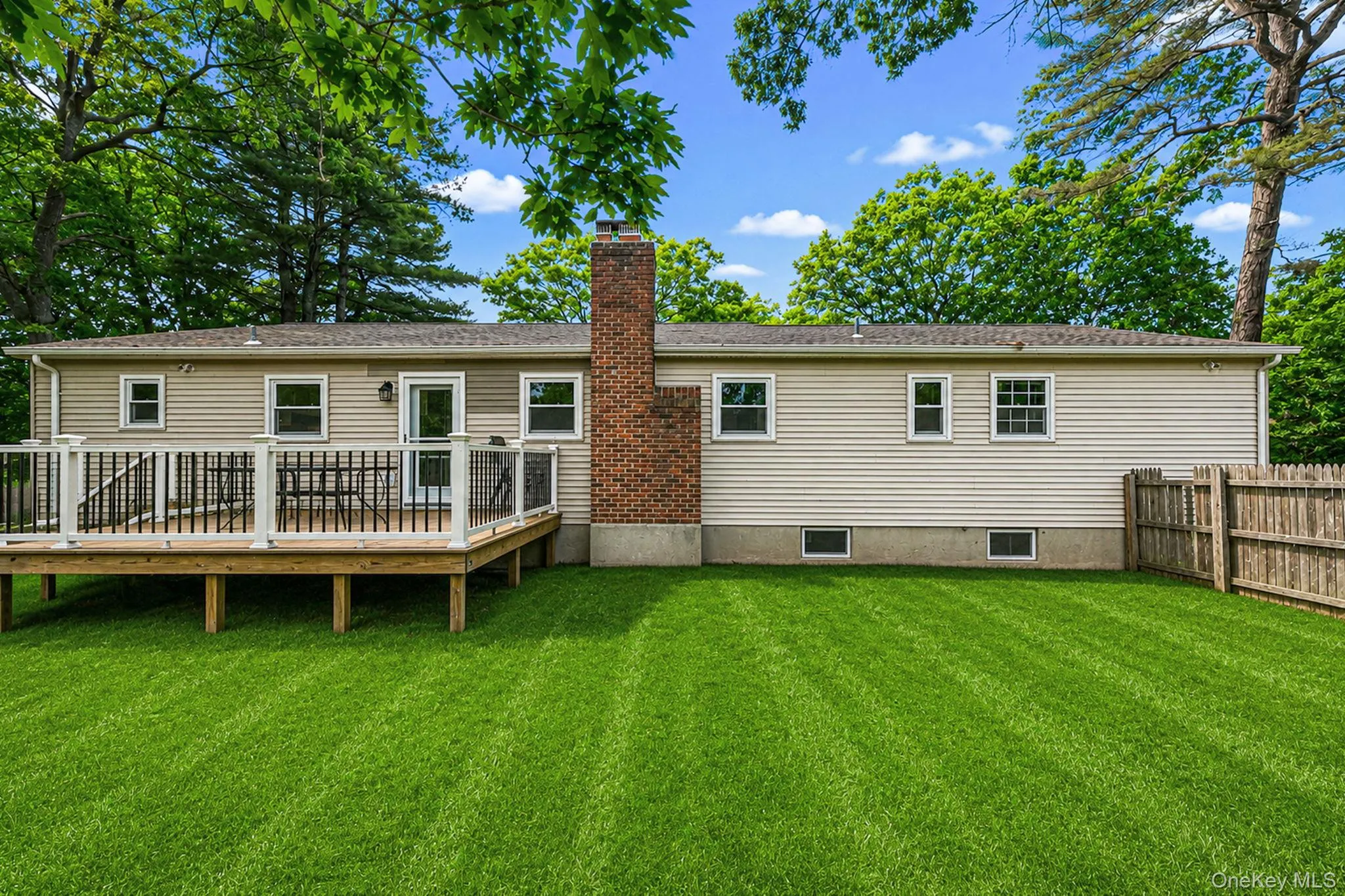 2 Linden Avenue, Brookhaven, NY, 3 Bedrooms Bedrooms, 6 Rooms Rooms,2 BathroomsBathrooms,Residential,For Rent,Linden,0,1005303 2 Linden Avenue, Brookhaven, NY, 3 Bedrooms Bedrooms, 6 Rooms Rooms,2 BathroomsBathrooms,Residential,For Rent,Linden,0,1005303