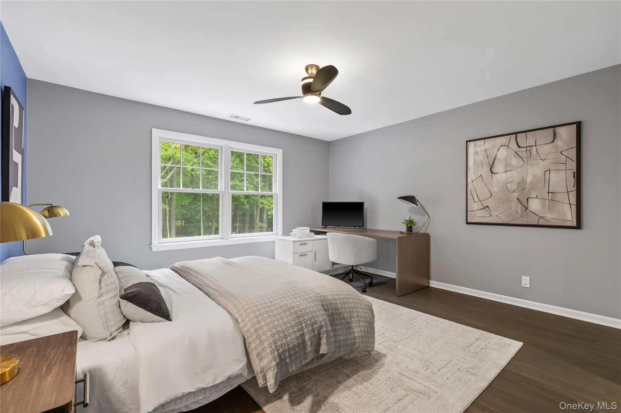 This bedroom easily accomodates any size bed along with a large desk and looks out to the nature sanctuary. This bedroom easily accomodates any size bed along with a large desk and looks out to the nature sanctuary.