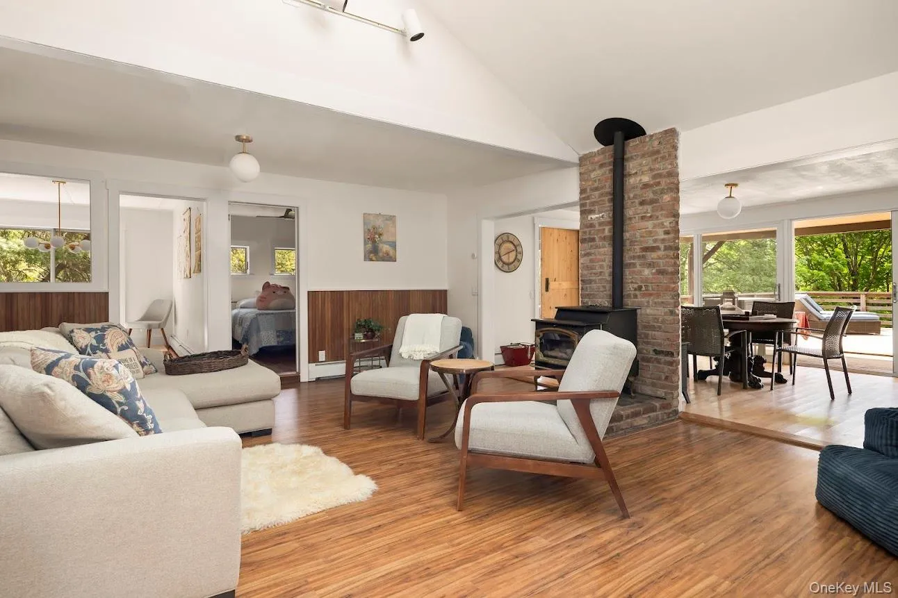 608 Lake Road, Pine Plains, NY, 3 Bedrooms Bedrooms, 8 Rooms Rooms,2 BathroomsBathrooms,Residential,For Rent,Lake,0,1005311 608 Lake Road, Pine Plains, NY, 3 Bedrooms Bedrooms, 8 Rooms Rooms,2 BathroomsBathrooms,Residential,For Rent,Lake,0,1005311