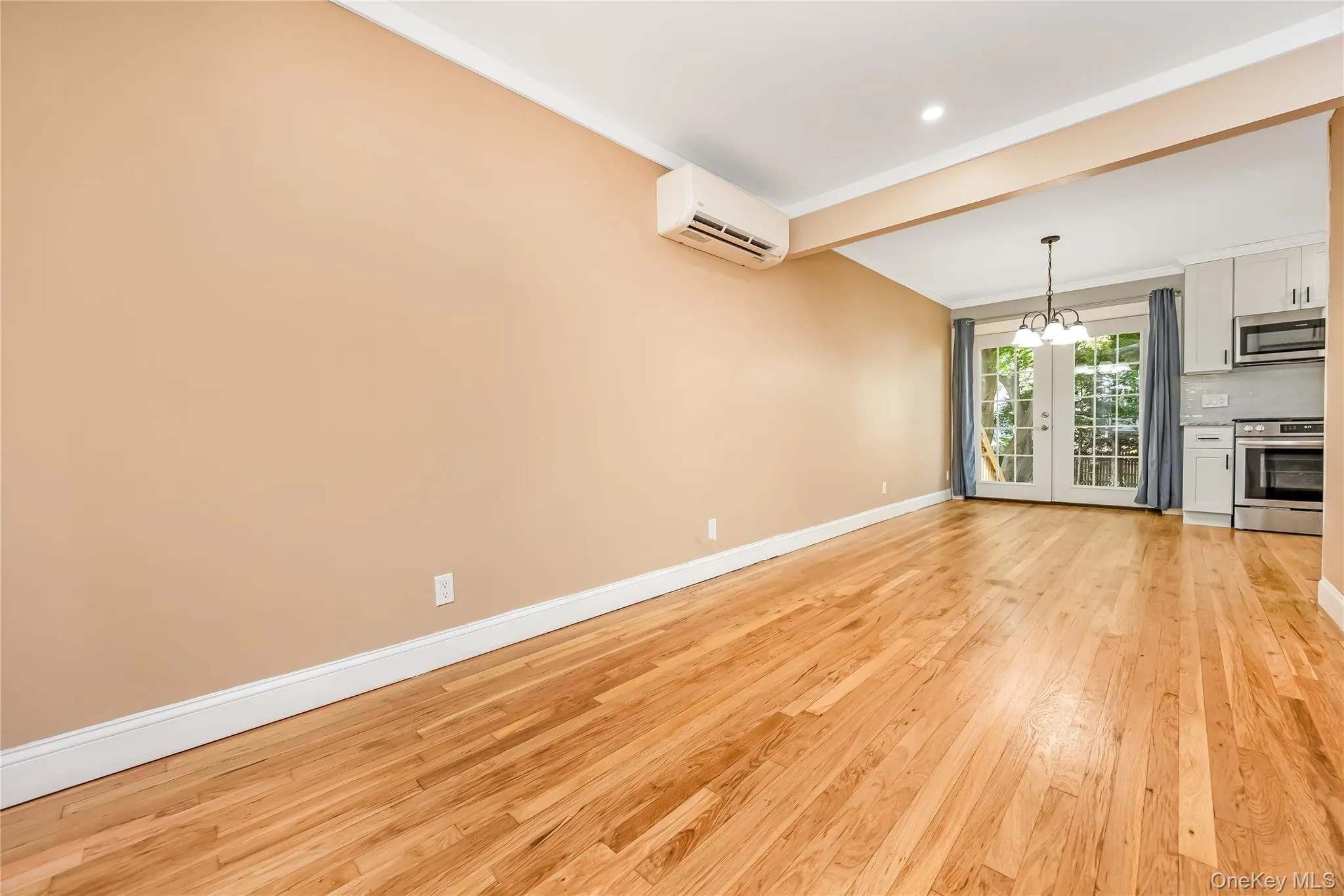 233 Walnut Street, Oyster Bay, NY, 5 Bedrooms Bedrooms, 8 Rooms Rooms,2 BathroomsBathrooms,Residential,For Rent,Walnut,0,1005318 233 Walnut Street, Oyster Bay, NY, 5 Bedrooms Bedrooms, 8 Rooms Rooms,2 BathroomsBathrooms,Residential,For Rent,Walnut,0,1005318