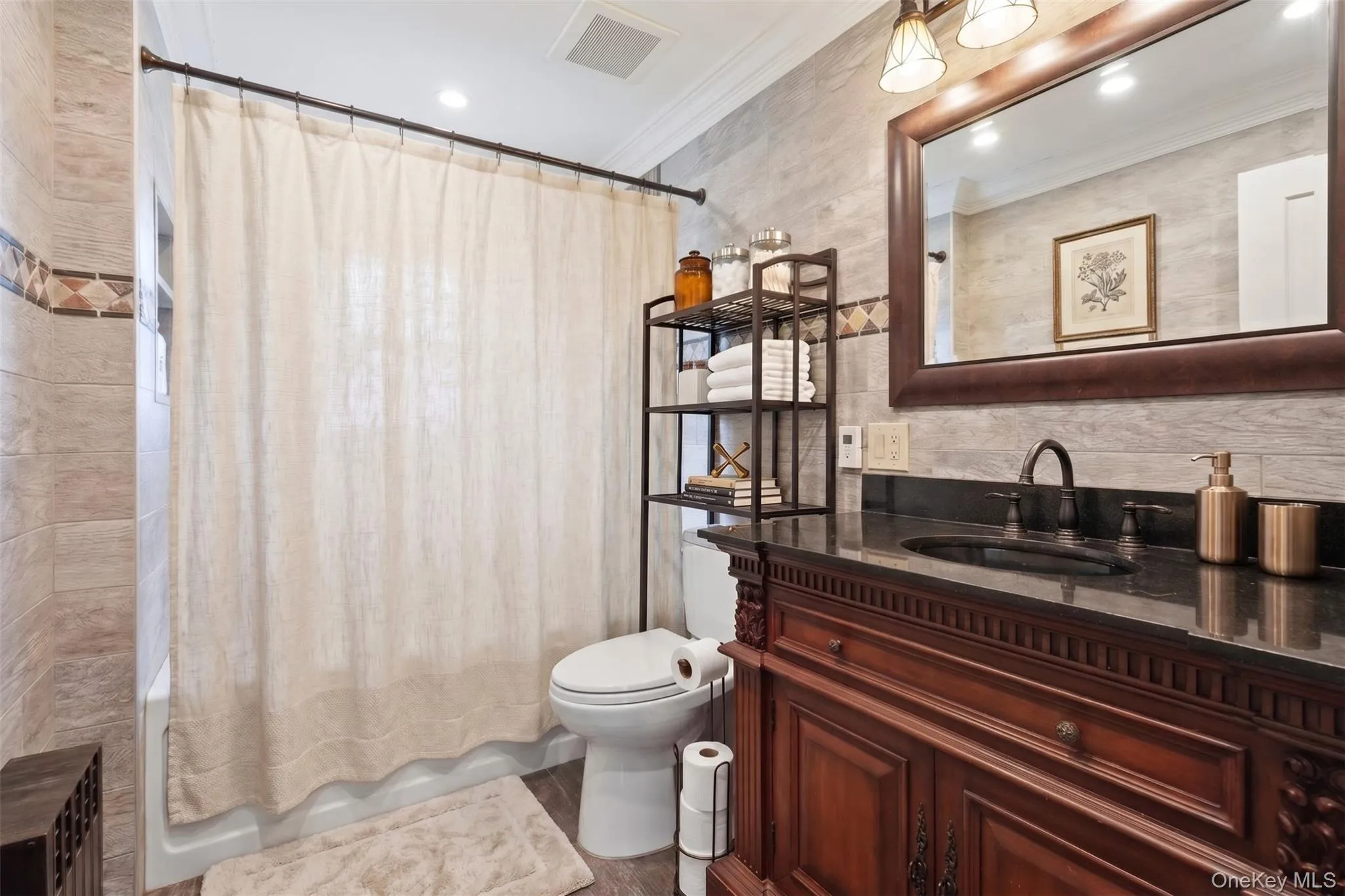 2913 Davis Street, Hempstead, NY, 4 Bedrooms Bedrooms, 7 Rooms Rooms,2 BathroomsBathrooms,Residential,For Rent,Davis,0,1005320 2913 Davis Street, Hempstead, NY, 4 Bedrooms Bedrooms, 7 Rooms Rooms,2 BathroomsBathrooms,Residential,For Rent,Davis,0,1005320