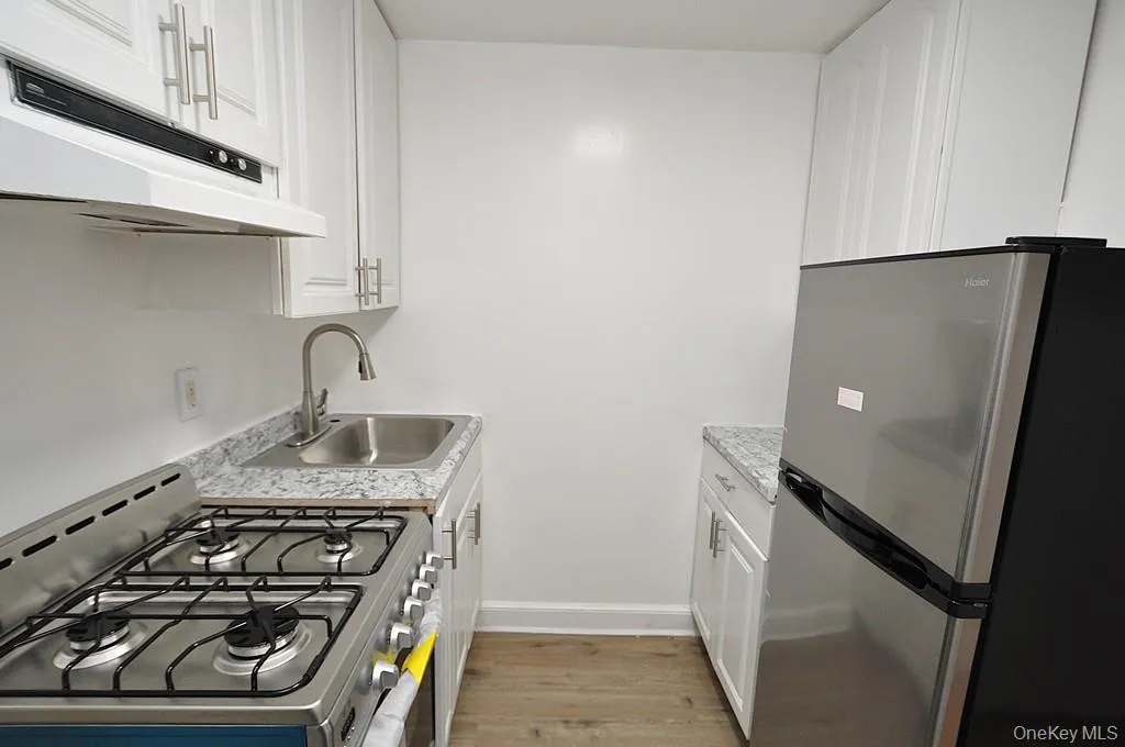 155 Garth Road, Eastchester, NY, 1 Bedroom Bedrooms, 2 Rooms Rooms,1 BathroomBathrooms,Residential Lease,For Rent,Garth,0,1005323 155 Garth Road, Eastchester, NY, 1 Bedroom Bedrooms, 2 Rooms Rooms,1 BathroomBathrooms,Residential Lease,For Rent,Garth,0,1005323