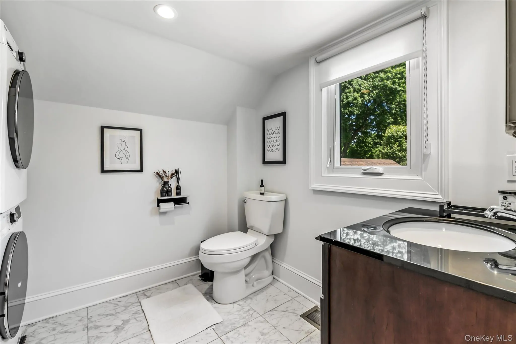 29 Three Sisters Road, Smithtown, NY, 4 Bedrooms Bedrooms, 9 Rooms Rooms,3 BathroomsBathrooms,Residential,For Rent,Three Sisters,0,1005328 29 Three Sisters Road, Smithtown, NY, 4 Bedrooms Bedrooms, 9 Rooms Rooms,3 BathroomsBathrooms,Residential,For Rent,Three Sisters,0,1005328