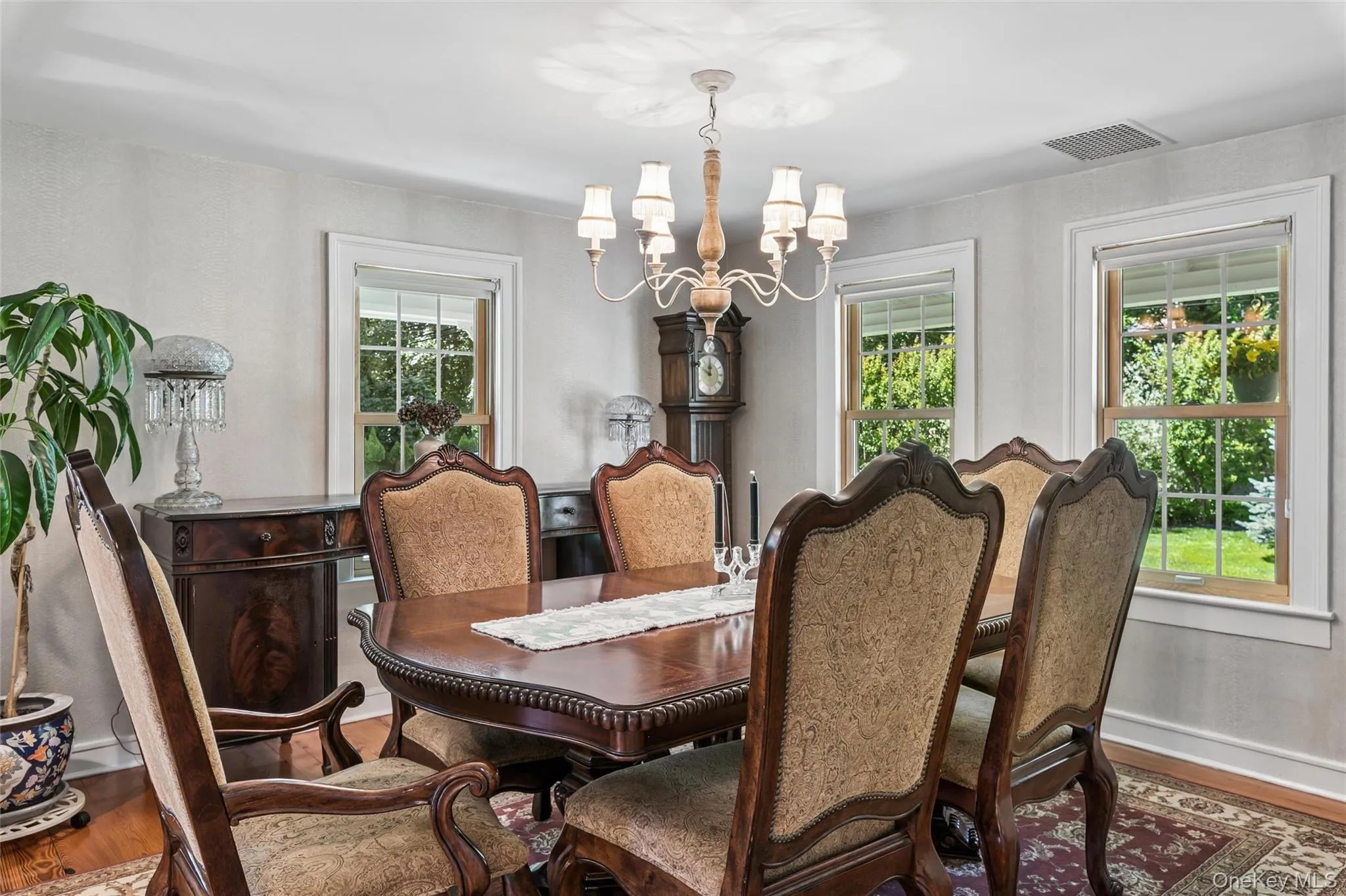 29 Three Sisters Road, Smithtown, NY, 4 Bedrooms Bedrooms, 9 Rooms Rooms,3 BathroomsBathrooms,Residential,For Rent,Three Sisters,0,1005328 29 Three Sisters Road, Smithtown, NY, 4 Bedrooms Bedrooms, 9 Rooms Rooms,3 BathroomsBathrooms,Residential,For Rent,Three Sisters,0,1005328