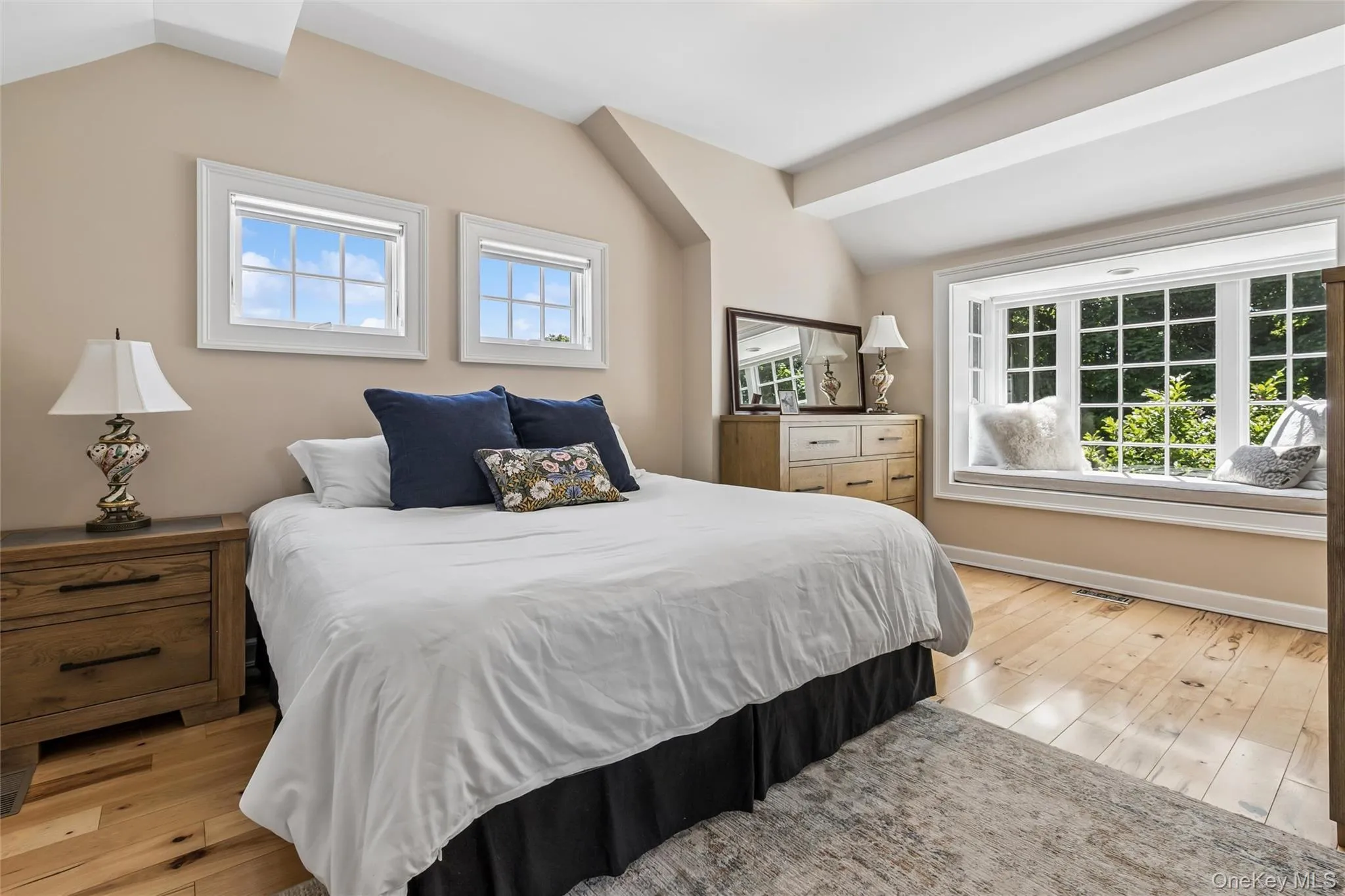 29 Three Sisters Road, Smithtown, NY, 4 Bedrooms Bedrooms, 9 Rooms Rooms,3 BathroomsBathrooms,Residential,For Rent,Three Sisters,0,1005328 29 Three Sisters Road, Smithtown, NY, 4 Bedrooms Bedrooms, 9 Rooms Rooms,3 BathroomsBathrooms,Residential,For Rent,Three Sisters,0,1005328