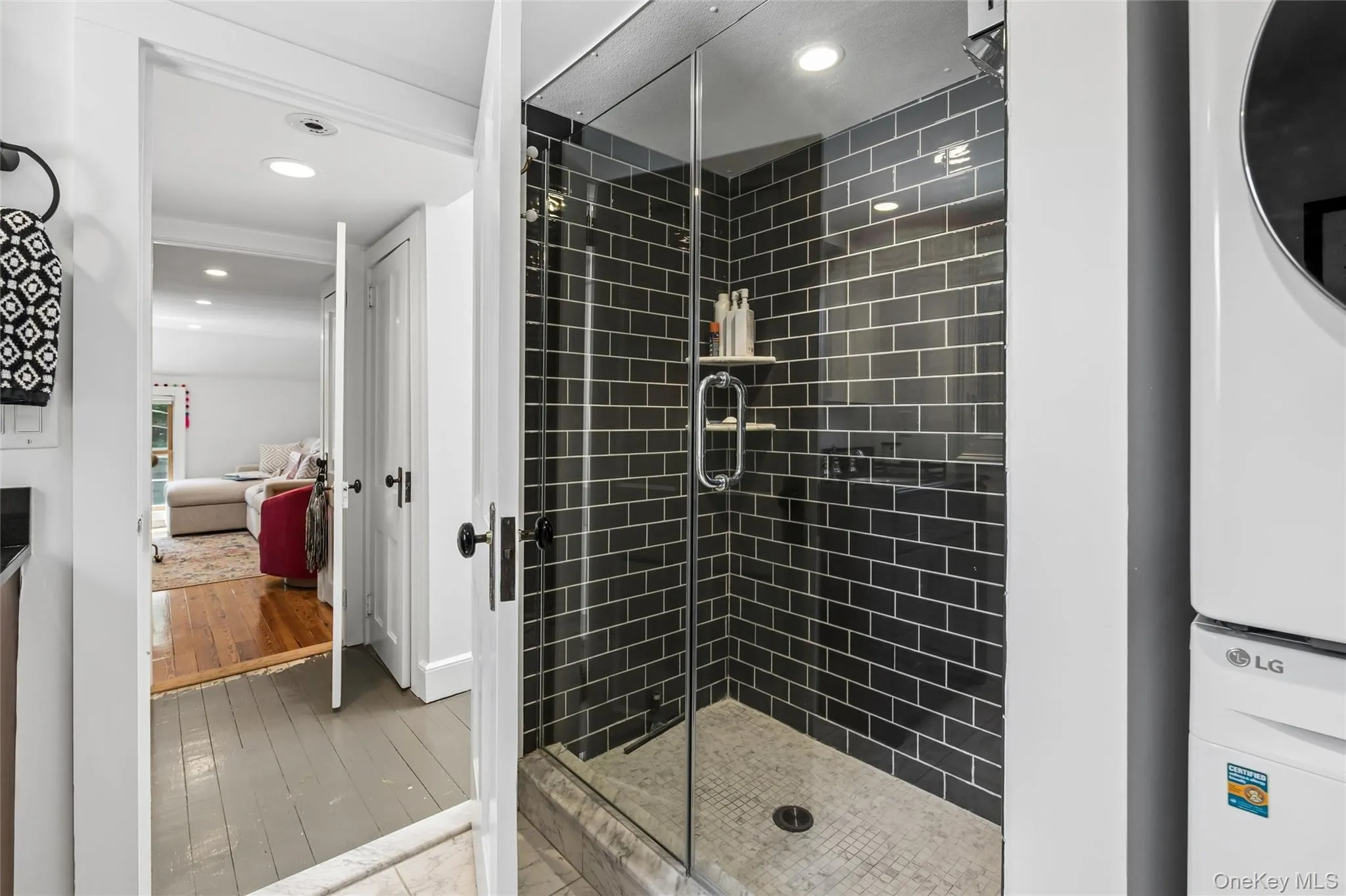 29 Three Sisters Road, Smithtown, NY, 4 Bedrooms Bedrooms, 9 Rooms Rooms,3 BathroomsBathrooms,Residential,For Rent,Three Sisters,0,1005328 29 Three Sisters Road, Smithtown, NY, 4 Bedrooms Bedrooms, 9 Rooms Rooms,3 BathroomsBathrooms,Residential,For Rent,Three Sisters,0,1005328
