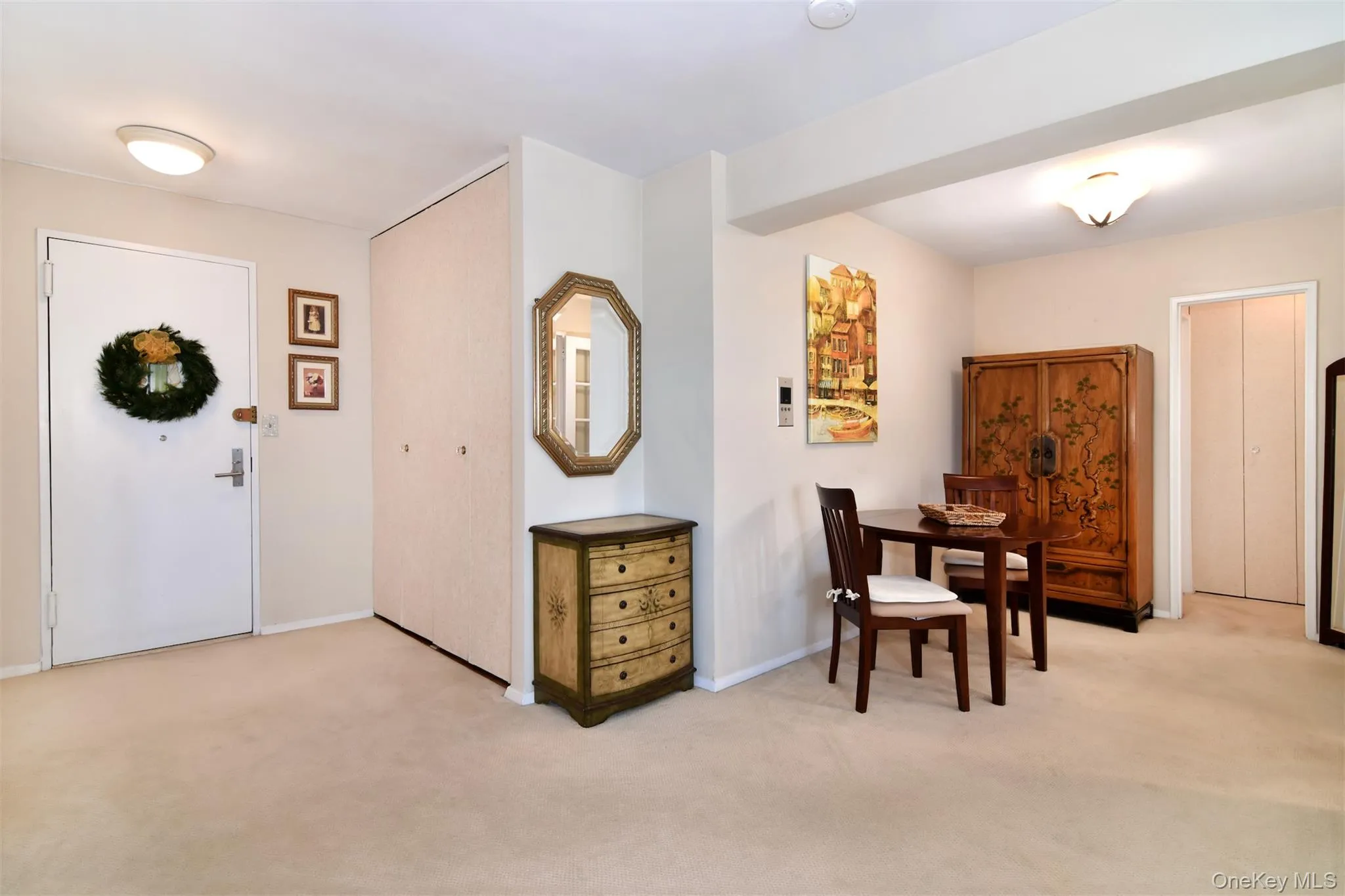 Foyer Leads to Open Dining Area Outside of the Kitchen Foyer Leads to Open Dining Area Outside of the Kitchen