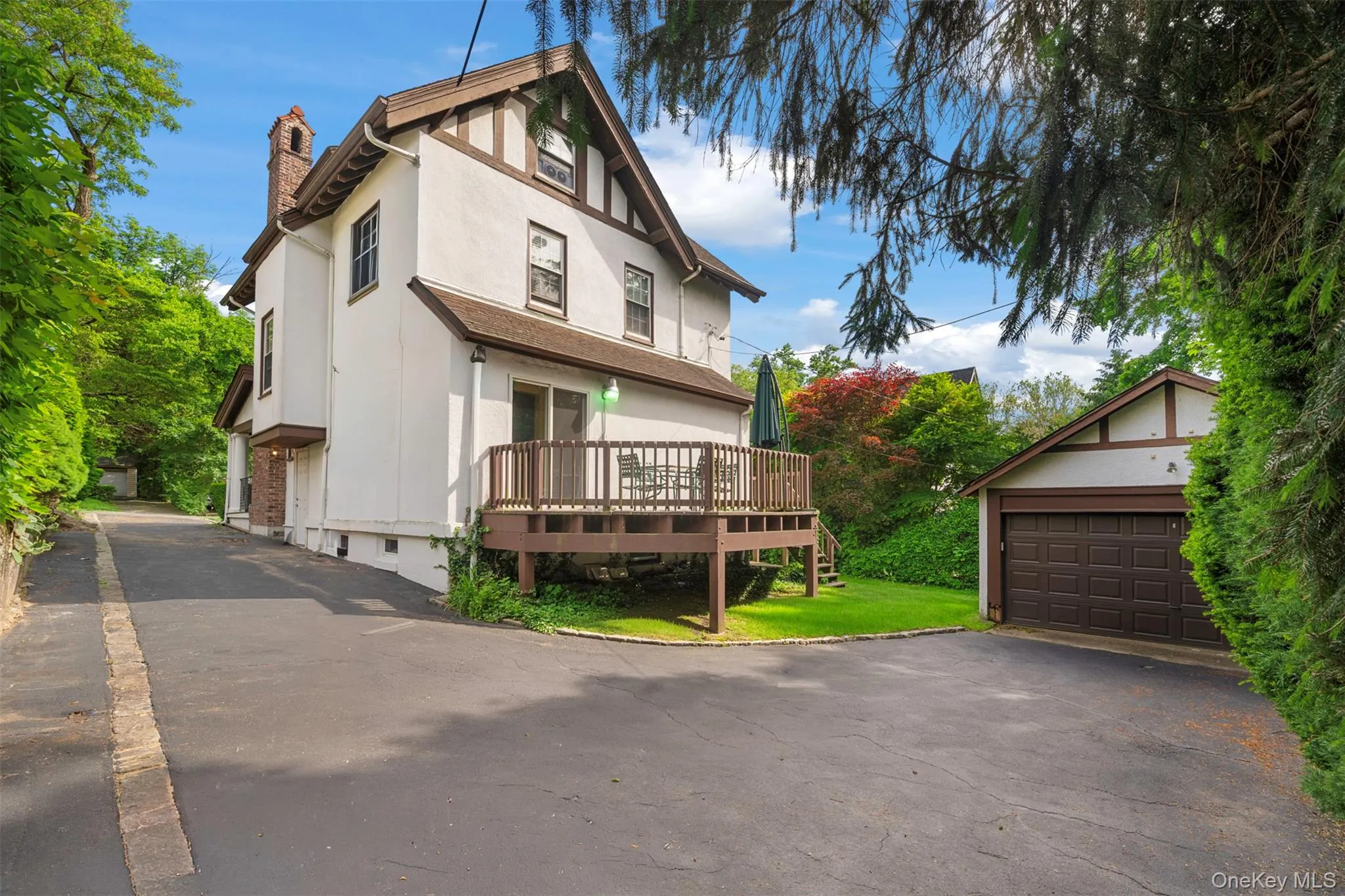 51 Maple Drive, North Hempstead, NY, 3 Bedrooms Bedrooms, 8 Rooms Rooms,2 BathroomsBathrooms,Residential,For Rent,Maple,0,1005336 51 Maple Drive, North Hempstead, NY, 3 Bedrooms Bedrooms, 8 Rooms Rooms,2 BathroomsBathrooms,Residential,For Rent,Maple,0,1005336