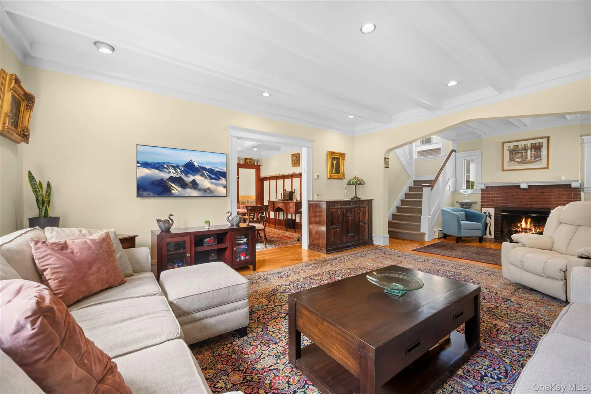 51 Maple Drive, North Hempstead, NY, 3 Bedrooms Bedrooms, 8 Rooms Rooms,2 BathroomsBathrooms,Residential,For Rent,Maple,0,1005336 51 Maple Drive, North Hempstead, NY, 3 Bedrooms Bedrooms, 8 Rooms Rooms,2 BathroomsBathrooms,Residential,For Rent,Maple,0,1005336