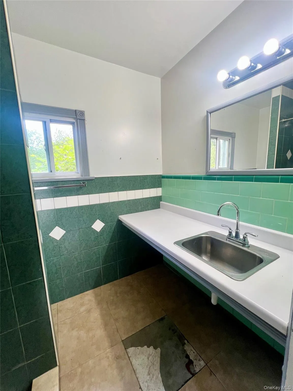 1612-1616-1616 Route 9W, Marlboro, NY, 2 Rooms Rooms,1 BathroomBathrooms,Residential Lease,For Rent,Route 9W,0,1005345 1612-1616-1616 Route 9W, Marlboro, NY, 2 Rooms Rooms,1 BathroomBathrooms,Residential Lease,For Rent,Route 9W,0,1005345