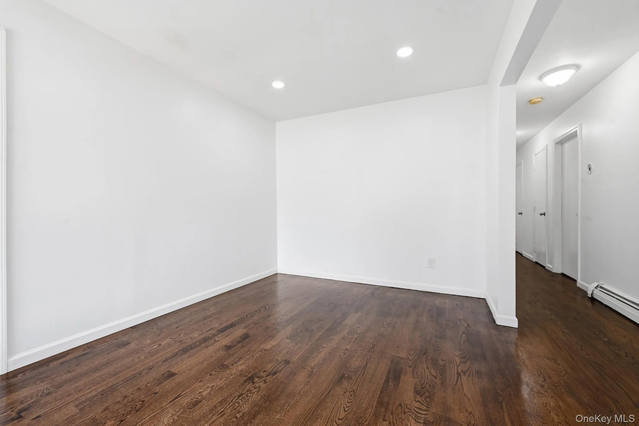390 Atlantic Street, Babylon, NY, 6 Bedrooms Bedrooms, 8 Rooms Rooms,2 BathroomsBathrooms,Residential,For Rent,Atlantic,0,1005346 390 Atlantic Street, Babylon, NY, 6 Bedrooms Bedrooms, 8 Rooms Rooms,2 BathroomsBathrooms,Residential,For Rent,Atlantic,0,1005346