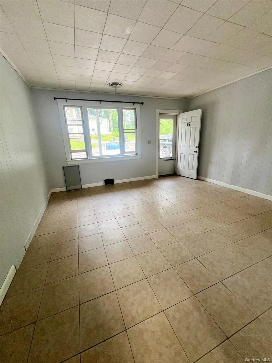 1612-1616-1616 Route 9W, Marlboro, NY, 2 Rooms Rooms,1 BathroomBathrooms,Residential Lease,For Rent,Route 9W,0,1005350 1612-1616-1616 Route 9W, Marlboro, NY, 2 Rooms Rooms,1 BathroomBathrooms,Residential Lease,For Rent,Route 9W,0,1005350