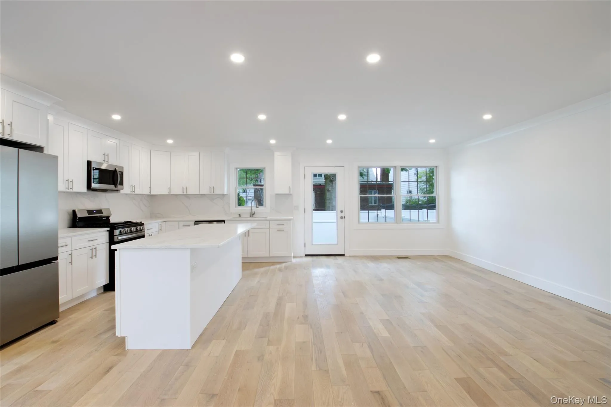 30 Kirkwood, North Hempstead, NY, 4 Bedrooms Bedrooms, 8 Rooms Rooms,2 BathroomsBathrooms,Residential Lease,For Rent,Kirkwood,0,1005355 30 Kirkwood, North Hempstead, NY, 4 Bedrooms Bedrooms, 8 Rooms Rooms,2 BathroomsBathrooms,Residential Lease,For Rent,Kirkwood,0,1005355