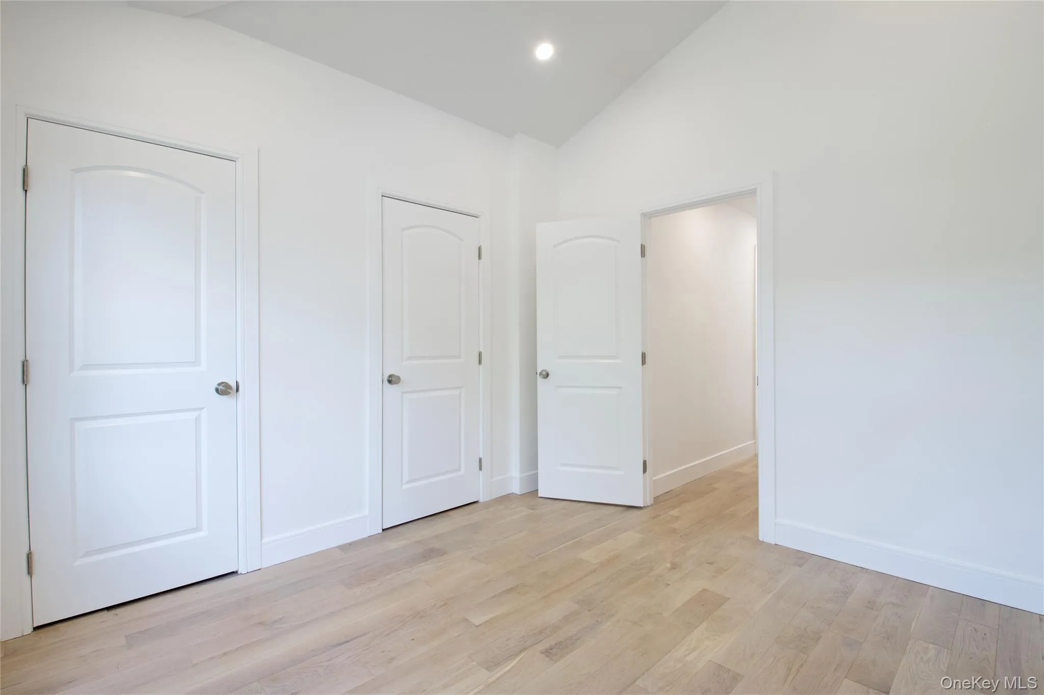 30 Kirkwood, North Hempstead, NY, 4 Bedrooms Bedrooms, 8 Rooms Rooms,2 BathroomsBathrooms,Residential Lease,For Rent,Kirkwood,0,1005355 30 Kirkwood, North Hempstead, NY, 4 Bedrooms Bedrooms, 8 Rooms Rooms,2 BathroomsBathrooms,Residential Lease,For Rent,Kirkwood,0,1005355
