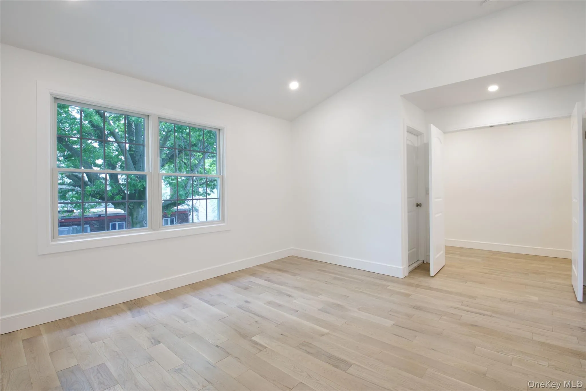 30 Kirkwood, North Hempstead, NY, 4 Bedrooms Bedrooms, 8 Rooms Rooms,2 BathroomsBathrooms,Residential Lease,For Rent,Kirkwood,0,1005355 30 Kirkwood, North Hempstead, NY, 4 Bedrooms Bedrooms, 8 Rooms Rooms,2 BathroomsBathrooms,Residential Lease,For Rent,Kirkwood,0,1005355
