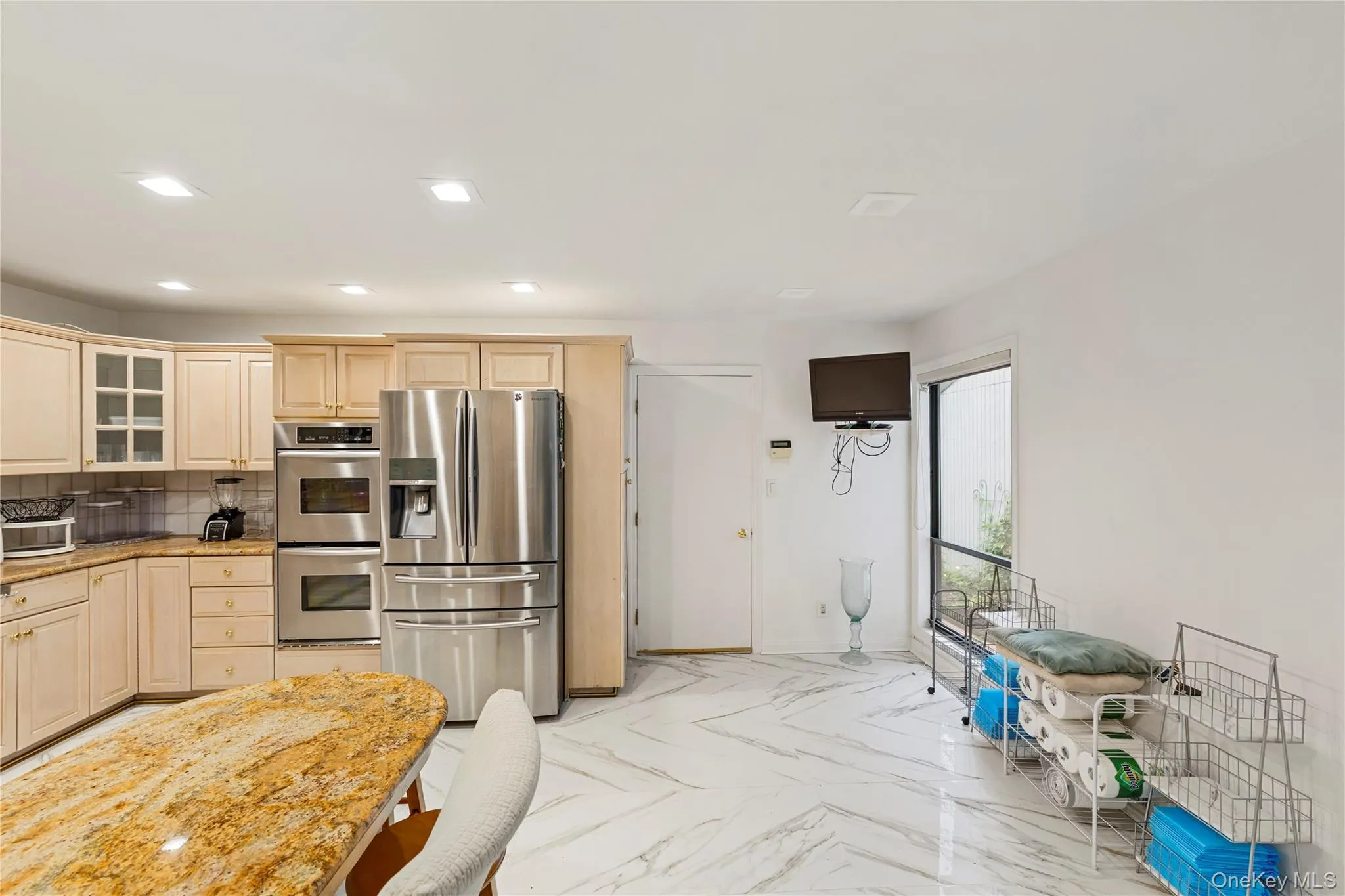 83 Foxwood Drive, Oyster Bay, NY, 3 Bedrooms Bedrooms, 11 Rooms Rooms,3 BathroomsBathrooms,Residential,For Rent,Foxwood,0,1005359 83 Foxwood Drive, Oyster Bay, NY, 3 Bedrooms Bedrooms, 11 Rooms Rooms,3 BathroomsBathrooms,Residential,For Rent,Foxwood,0,1005359