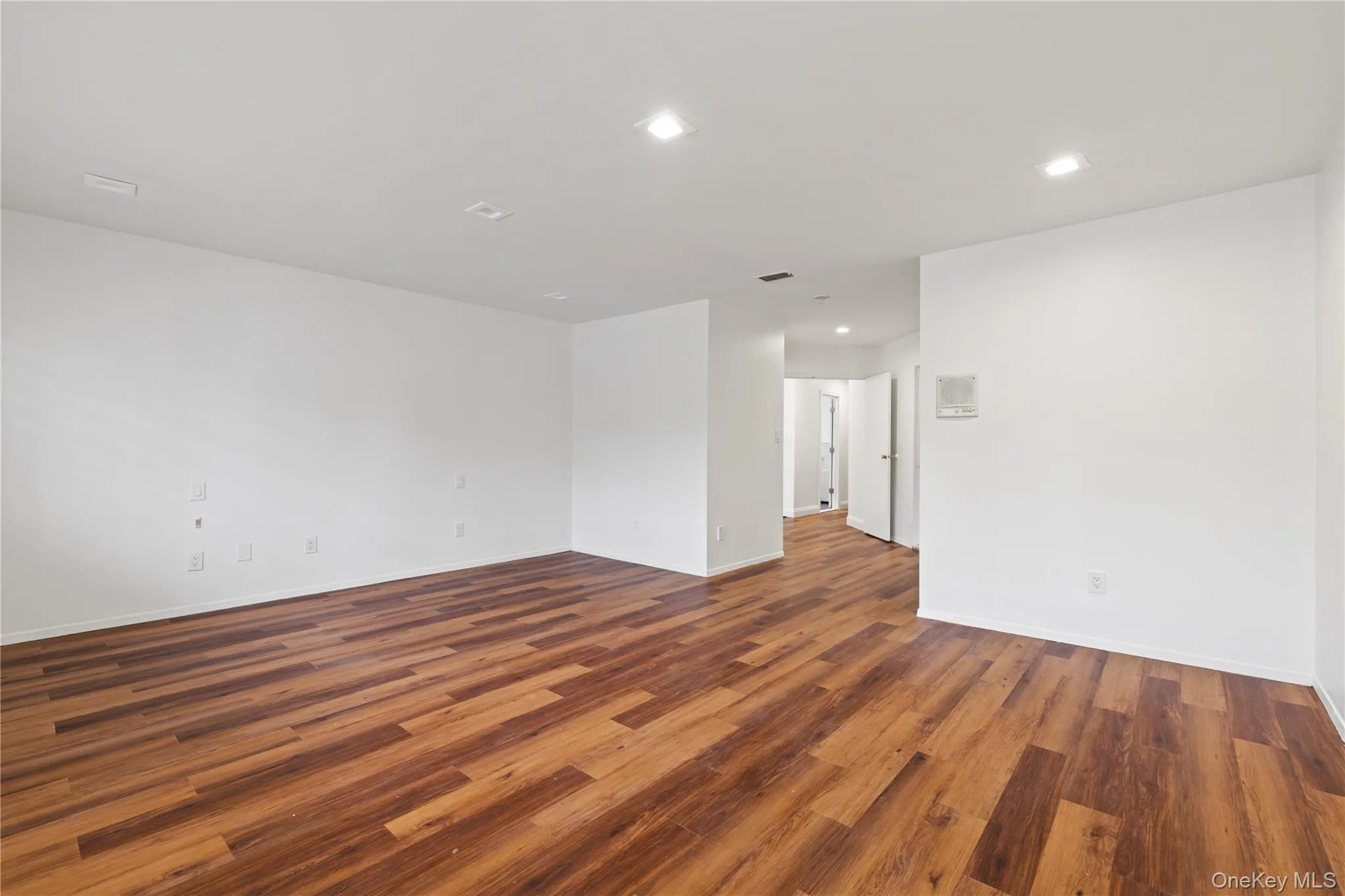83 Foxwood Drive, Oyster Bay, NY, 3 Bedrooms Bedrooms, 11 Rooms Rooms,3 BathroomsBathrooms,Residential,For Rent,Foxwood,0,1005359 83 Foxwood Drive, Oyster Bay, NY, 3 Bedrooms Bedrooms, 11 Rooms Rooms,3 BathroomsBathrooms,Residential,For Rent,Foxwood,0,1005359