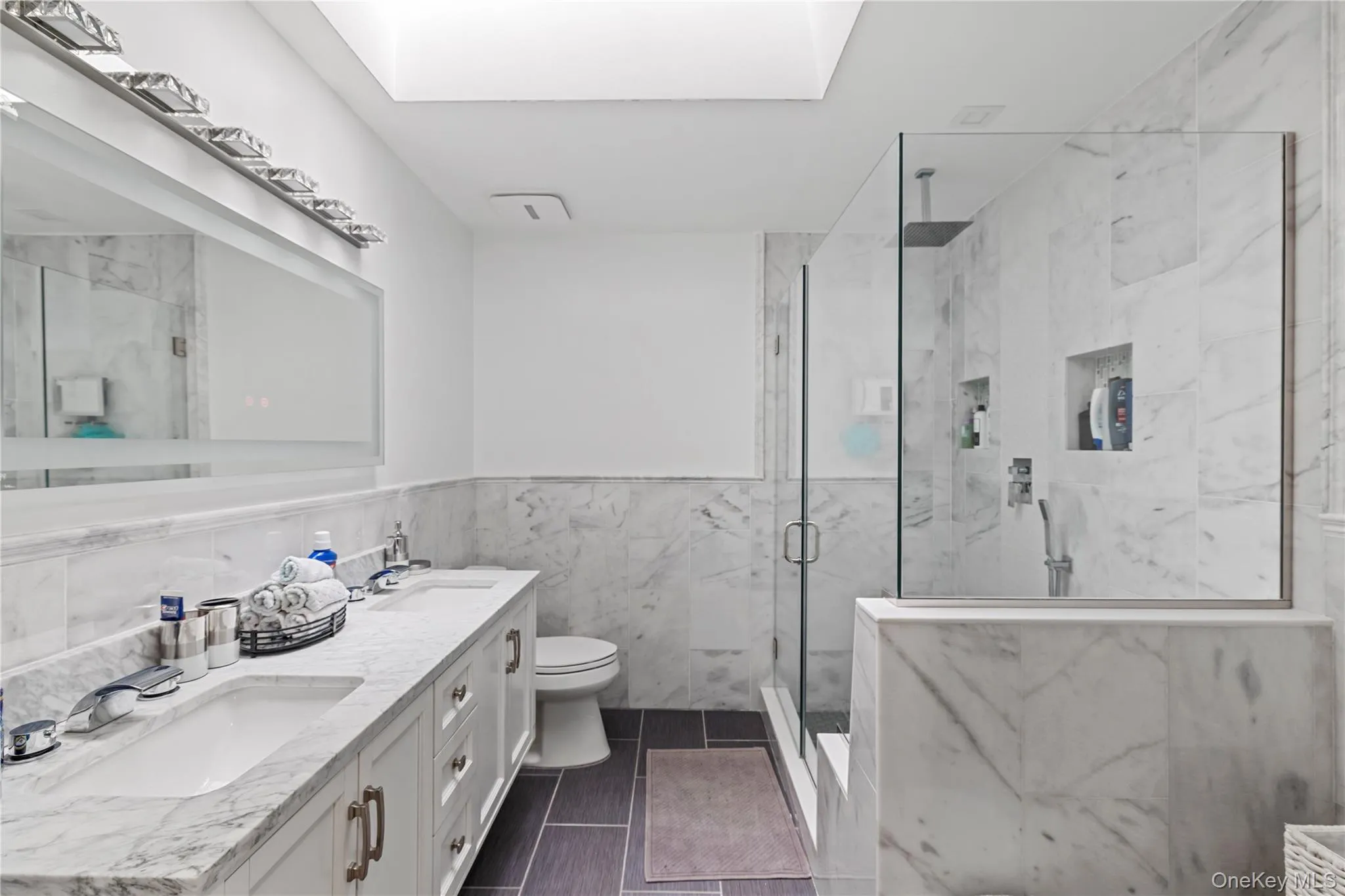83 Foxwood Drive, Oyster Bay, NY, 3 Bedrooms Bedrooms, 11 Rooms Rooms,3 BathroomsBathrooms,Residential,For Rent,Foxwood,0,1005359 83 Foxwood Drive, Oyster Bay, NY, 3 Bedrooms Bedrooms, 11 Rooms Rooms,3 BathroomsBathrooms,Residential,For Rent,Foxwood,0,1005359