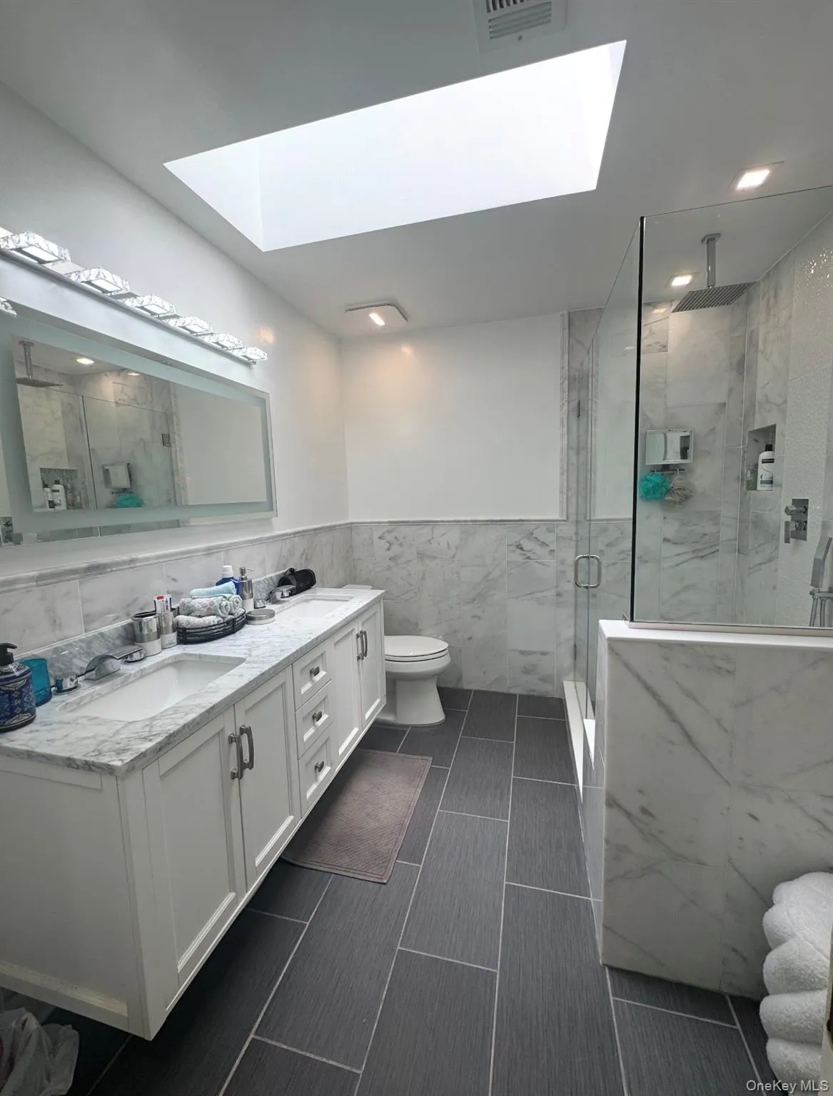 83 Foxwood Drive, Oyster Bay, NY, 3 Bedrooms Bedrooms, 11 Rooms Rooms,3 BathroomsBathrooms,Residential,For Rent,Foxwood,0,1005359 83 Foxwood Drive, Oyster Bay, NY, 3 Bedrooms Bedrooms, 11 Rooms Rooms,3 BathroomsBathrooms,Residential,For Rent,Foxwood,0,1005359