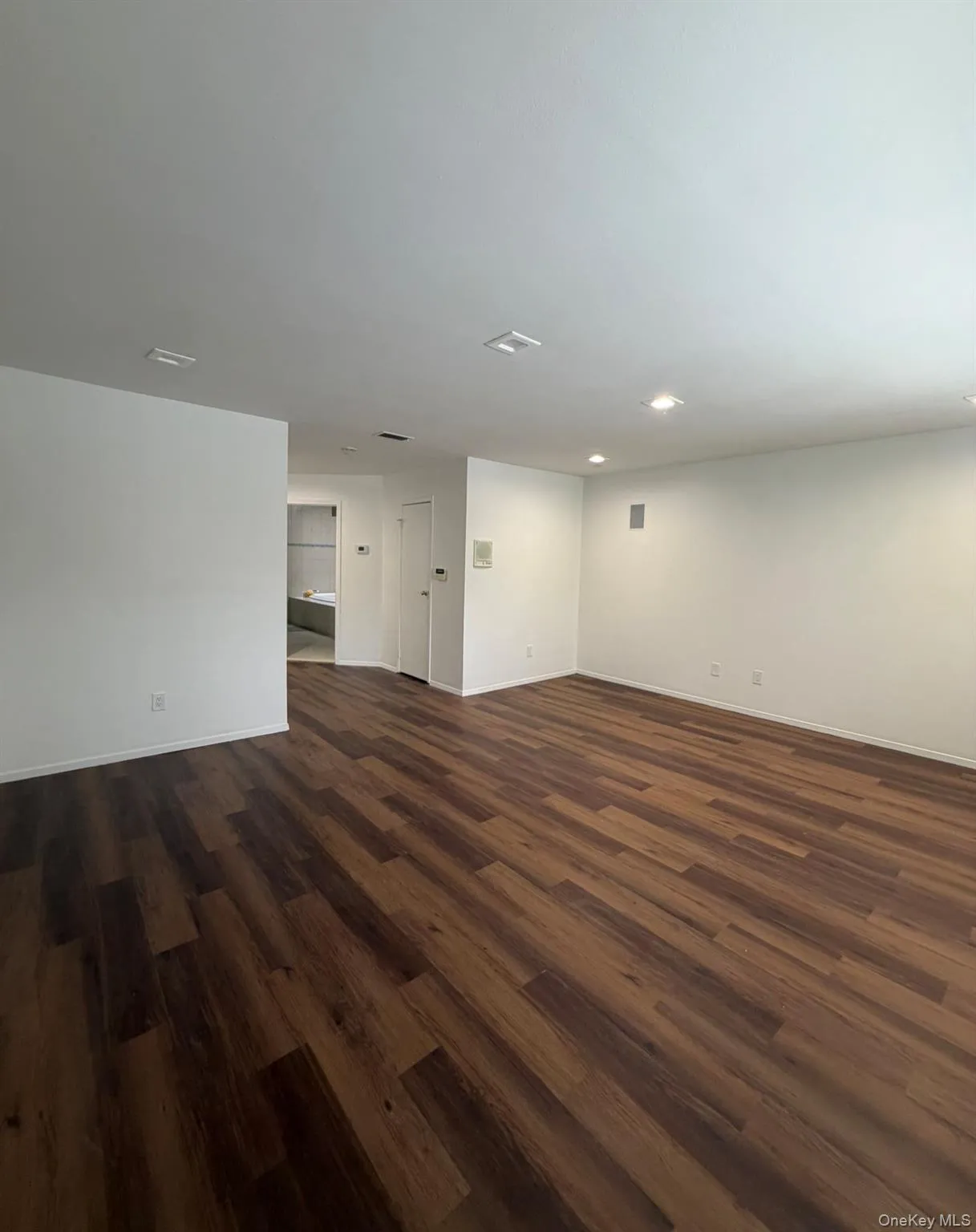83 Foxwood Drive, Oyster Bay, NY, 3 Bedrooms Bedrooms, 11 Rooms Rooms,3 BathroomsBathrooms,Residential,For Rent,Foxwood,0,1005359 83 Foxwood Drive, Oyster Bay, NY, 3 Bedrooms Bedrooms, 11 Rooms Rooms,3 BathroomsBathrooms,Residential,For Rent,Foxwood,0,1005359