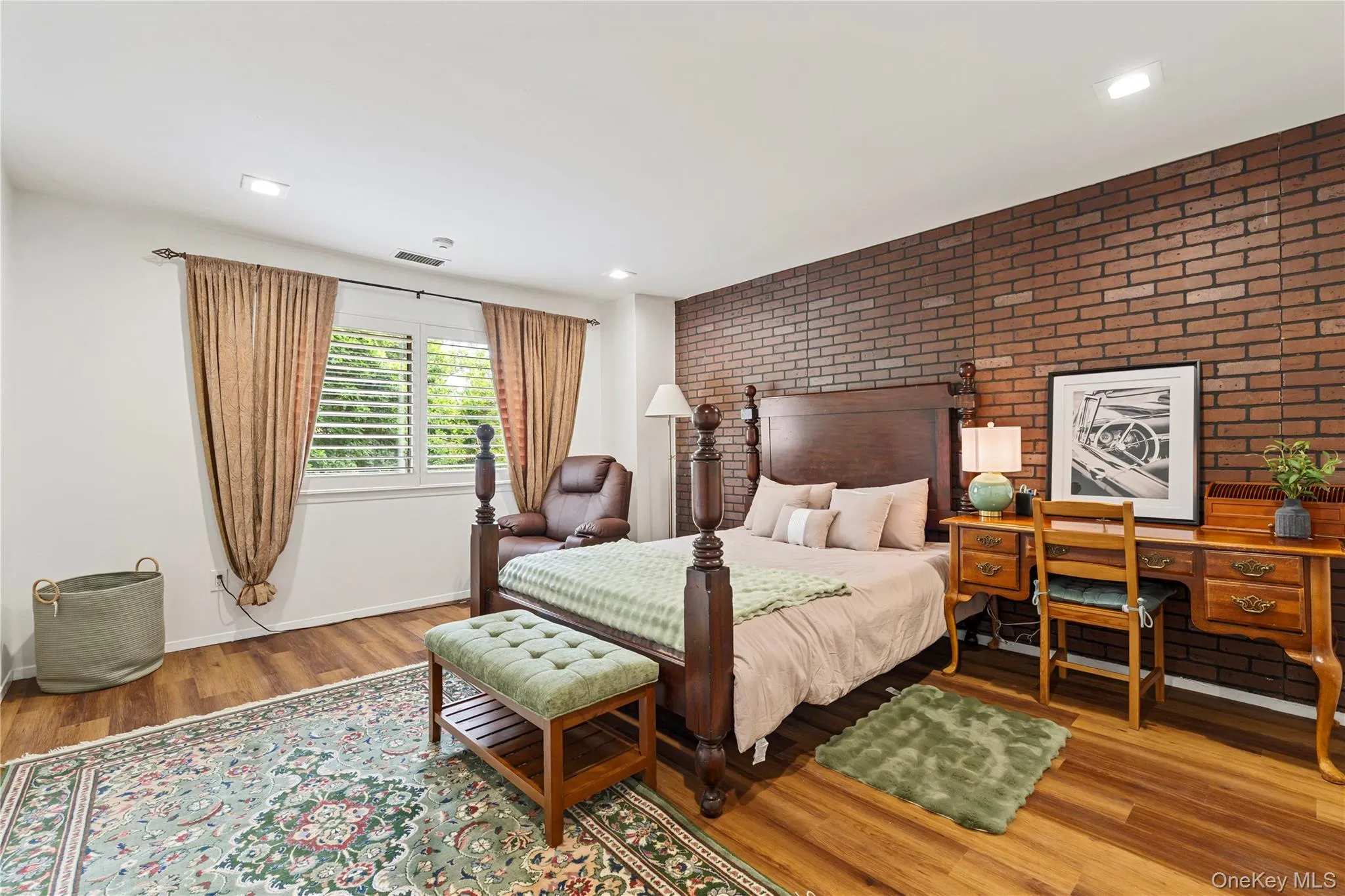 83 Foxwood Drive, Oyster Bay, NY, 3 Bedrooms Bedrooms, 11 Rooms Rooms,3 BathroomsBathrooms,Residential,For Rent,Foxwood,0,1005359 83 Foxwood Drive, Oyster Bay, NY, 3 Bedrooms Bedrooms, 11 Rooms Rooms,3 BathroomsBathrooms,Residential,For Rent,Foxwood,0,1005359