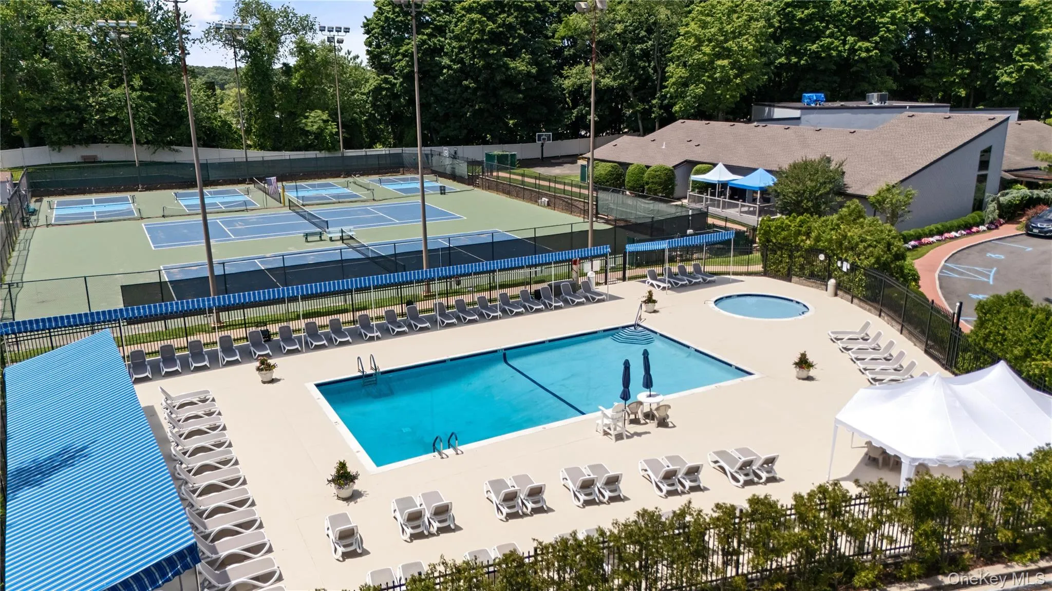 83 Foxwood Drive, Oyster Bay, NY, 3 Bedrooms Bedrooms, 11 Rooms Rooms,3 BathroomsBathrooms,Residential,For Rent,Foxwood,0,1005359 83 Foxwood Drive, Oyster Bay, NY, 3 Bedrooms Bedrooms, 11 Rooms Rooms,3 BathroomsBathrooms,Residential,For Rent,Foxwood,0,1005359