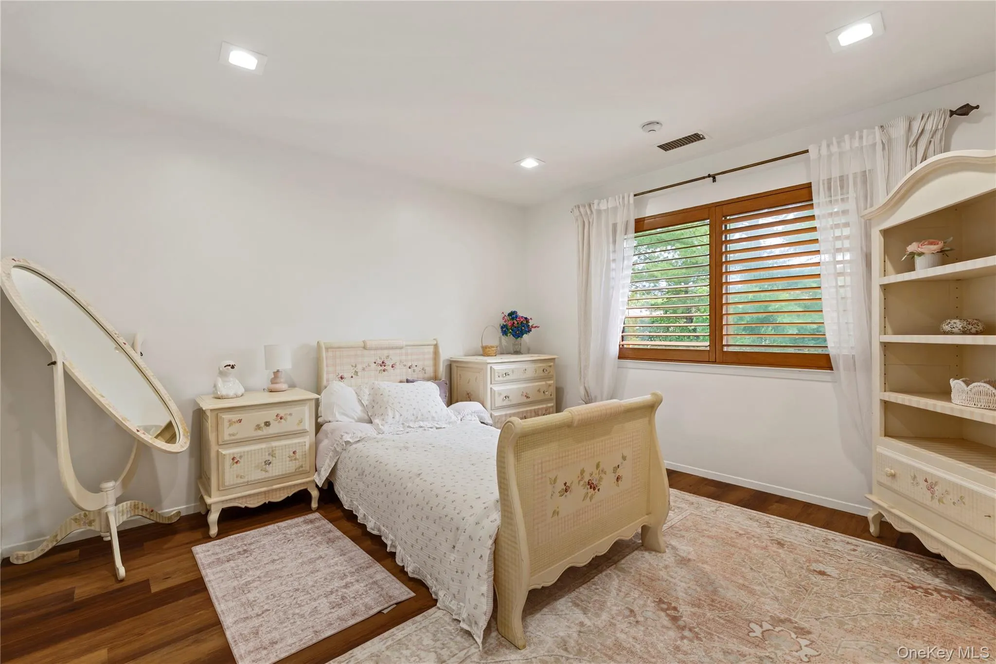 83 Foxwood Drive, Oyster Bay, NY, 3 Bedrooms Bedrooms, 11 Rooms Rooms,3 BathroomsBathrooms,Residential,For Rent,Foxwood,0,1005359 83 Foxwood Drive, Oyster Bay, NY, 3 Bedrooms Bedrooms, 11 Rooms Rooms,3 BathroomsBathrooms,Residential,For Rent,Foxwood,0,1005359