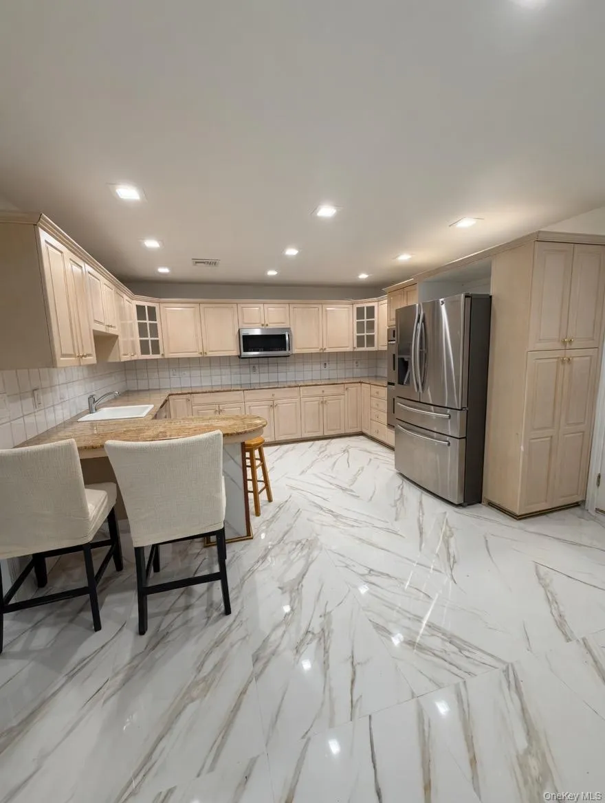 83 Foxwood Drive, Oyster Bay, NY, 3 Bedrooms Bedrooms, 11 Rooms Rooms,3 BathroomsBathrooms,Residential,For Rent,Foxwood,0,1005359 83 Foxwood Drive, Oyster Bay, NY, 3 Bedrooms Bedrooms, 11 Rooms Rooms,3 BathroomsBathrooms,Residential,For Rent,Foxwood,0,1005359