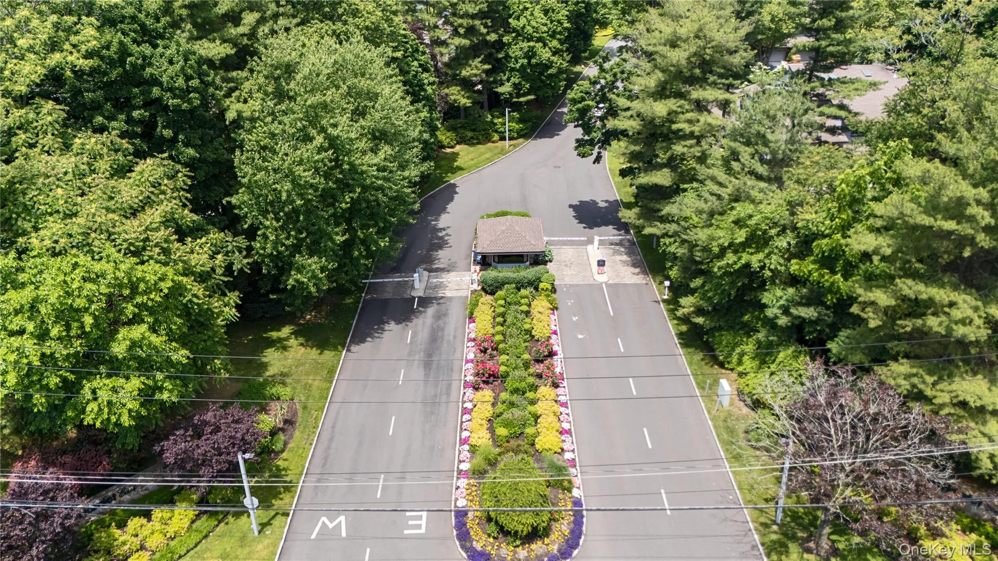 83 Foxwood Drive, Oyster Bay, NY, 3 Bedrooms Bedrooms, 11 Rooms Rooms,3 BathroomsBathrooms,Residential,For Rent,Foxwood,0,1005359 83 Foxwood Drive, Oyster Bay, NY, 3 Bedrooms Bedrooms, 11 Rooms Rooms,3 BathroomsBathrooms,Residential,For Rent,Foxwood,0,1005359