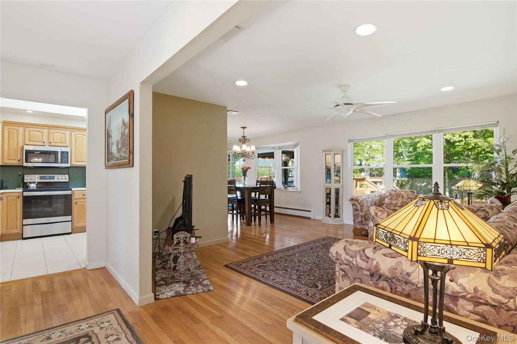 157 Belleview Avenue, Brookhaven, NY, 2 Bedrooms Bedrooms, 7 Rooms Rooms,3 BathroomsBathrooms,Residential,For Rent,Belleview,0,1005360 157 Belleview Avenue, Brookhaven, NY, 2 Bedrooms Bedrooms, 7 Rooms Rooms,3 BathroomsBathrooms,Residential,For Rent,Belleview,0,1005360