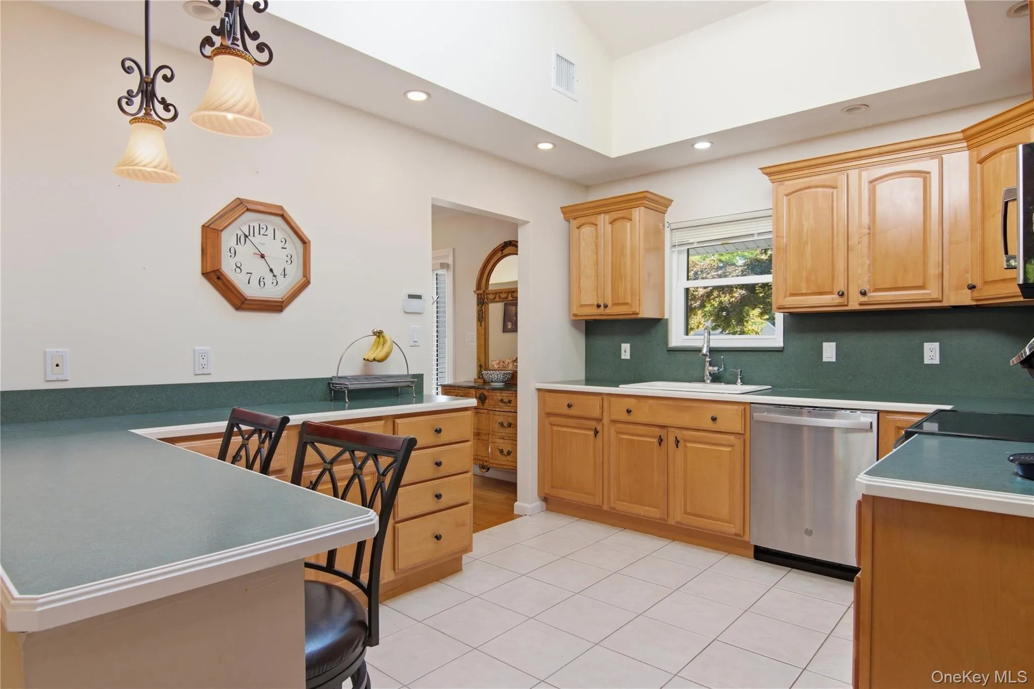 157 Belleview Avenue, Brookhaven, NY, 2 Bedrooms Bedrooms, 7 Rooms Rooms,3 BathroomsBathrooms,Residential,For Rent,Belleview,0,1005360 157 Belleview Avenue, Brookhaven, NY, 2 Bedrooms Bedrooms, 7 Rooms Rooms,3 BathroomsBathrooms,Residential,For Rent,Belleview,0,1005360