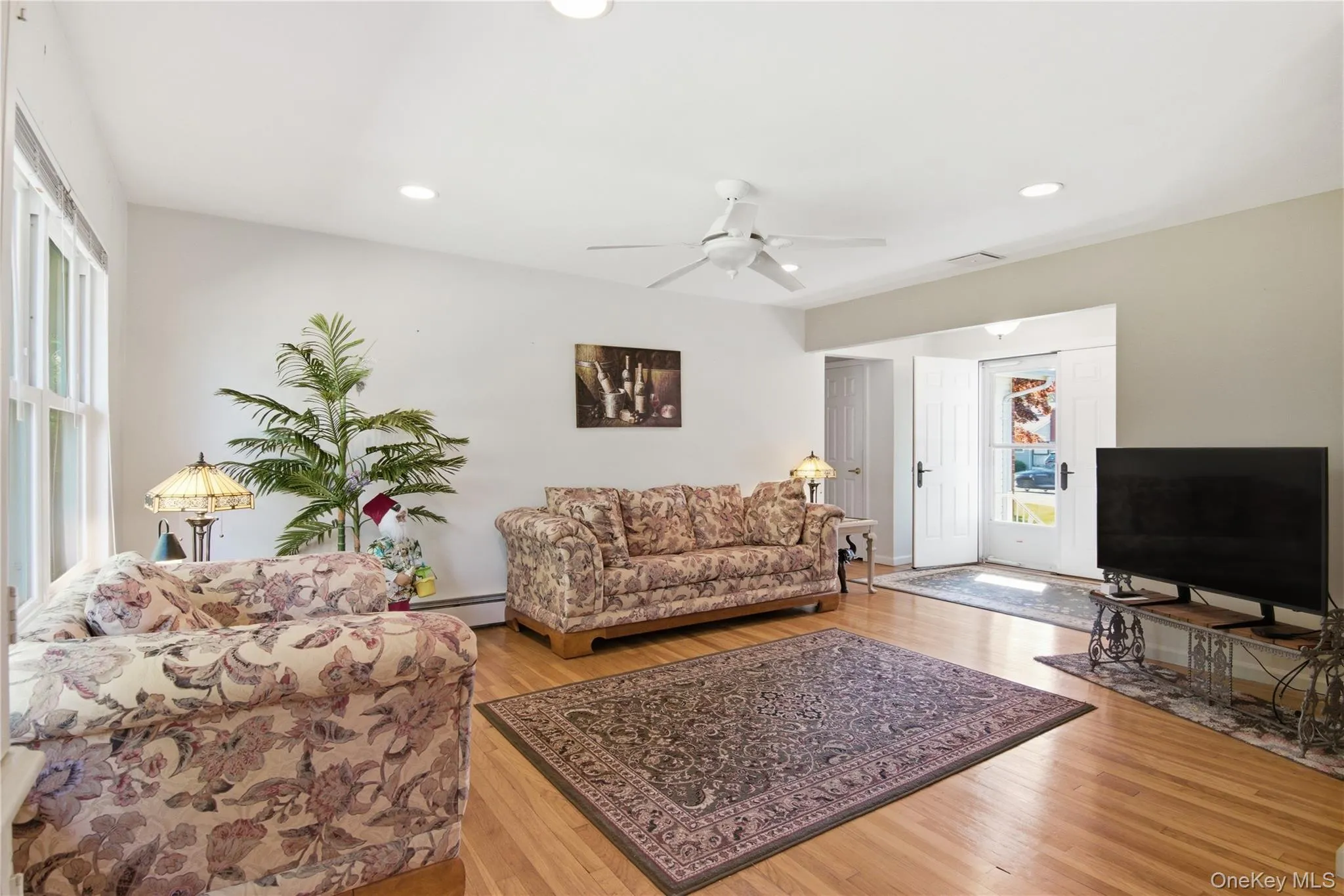 157 Belleview Avenue, Brookhaven, NY, 2 Bedrooms Bedrooms, 7 Rooms Rooms,3 BathroomsBathrooms,Residential,For Rent,Belleview,0,1005360 157 Belleview Avenue, Brookhaven, NY, 2 Bedrooms Bedrooms, 7 Rooms Rooms,3 BathroomsBathrooms,Residential,For Rent,Belleview,0,1005360
