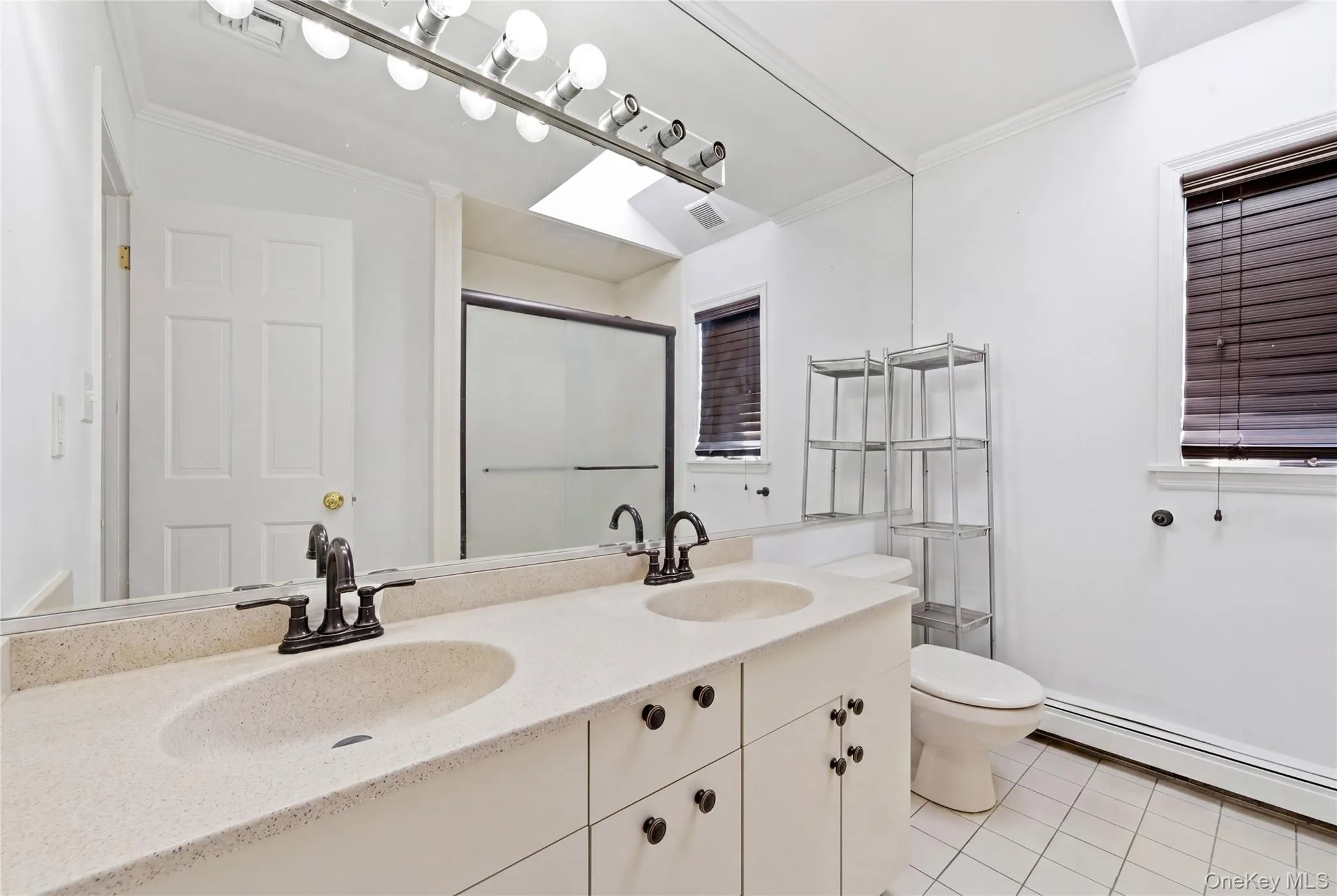31 The Moor, Islip, NY, 5 Bedrooms Bedrooms, 11 Rooms Rooms,3 BathroomsBathrooms,Residential Lease,For Rent,The Moor,0,1005363 31 The Moor, Islip, NY, 5 Bedrooms Bedrooms, 11 Rooms Rooms,3 BathroomsBathrooms,Residential Lease,For Rent,The Moor,0,1005363