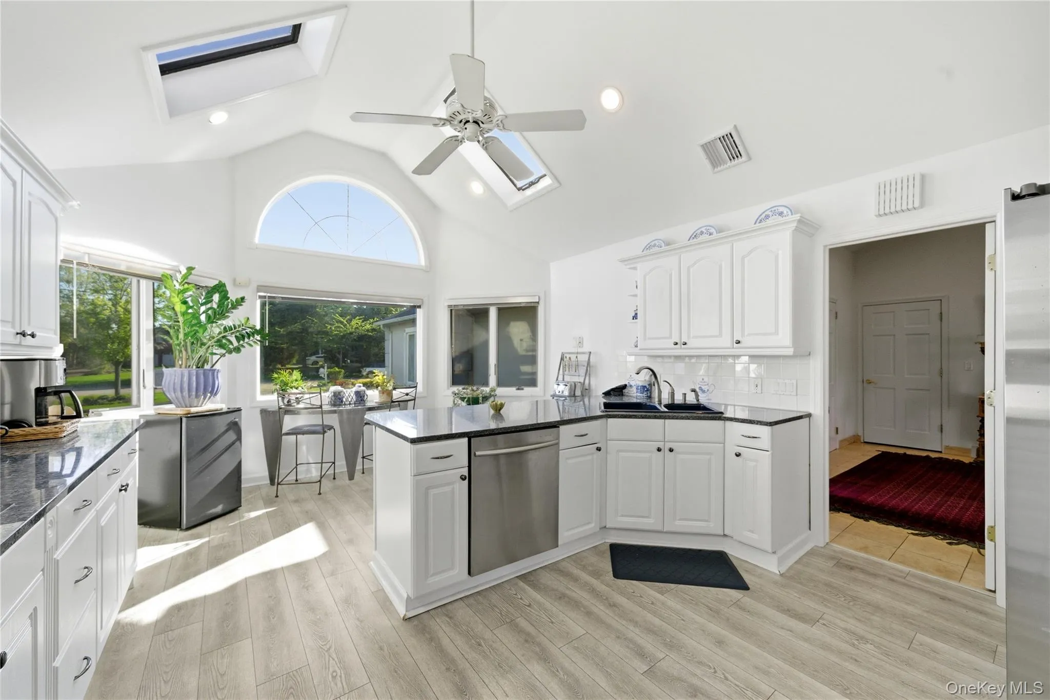 31 The Moor, Islip, NY, 5 Bedrooms Bedrooms, 11 Rooms Rooms,3 BathroomsBathrooms,Residential Lease,For Rent,The Moor,0,1005363 31 The Moor, Islip, NY, 5 Bedrooms Bedrooms, 11 Rooms Rooms,3 BathroomsBathrooms,Residential Lease,For Rent,The Moor,0,1005363