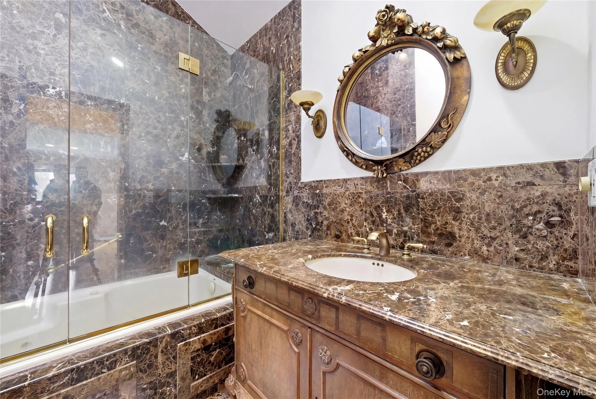 31 The Moor, Islip, NY, 5 Bedrooms Bedrooms, 11 Rooms Rooms,3 BathroomsBathrooms,Residential Lease,For Rent,The Moor,0,1005363 31 The Moor, Islip, NY, 5 Bedrooms Bedrooms, 11 Rooms Rooms,3 BathroomsBathrooms,Residential Lease,For Rent,The Moor,0,1005363