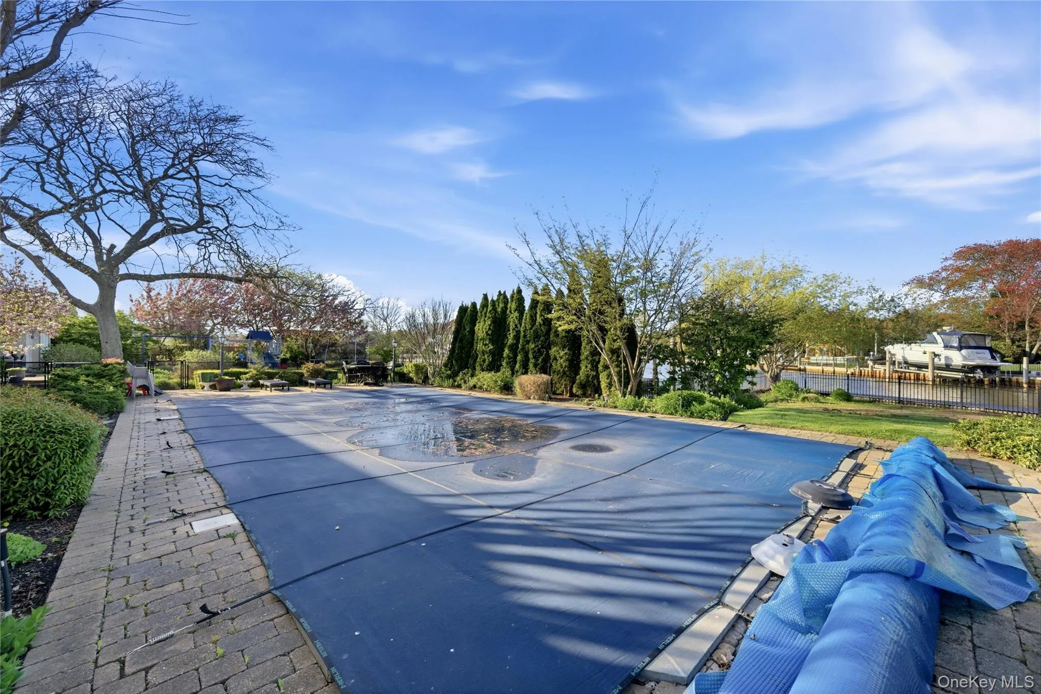 31 The Moor, Islip, NY, 5 Bedrooms Bedrooms, 11 Rooms Rooms,3 BathroomsBathrooms,Residential Lease,For Rent,The Moor,0,1005363 31 The Moor, Islip, NY, 5 Bedrooms Bedrooms, 11 Rooms Rooms,3 BathroomsBathrooms,Residential Lease,For Rent,The Moor,0,1005363